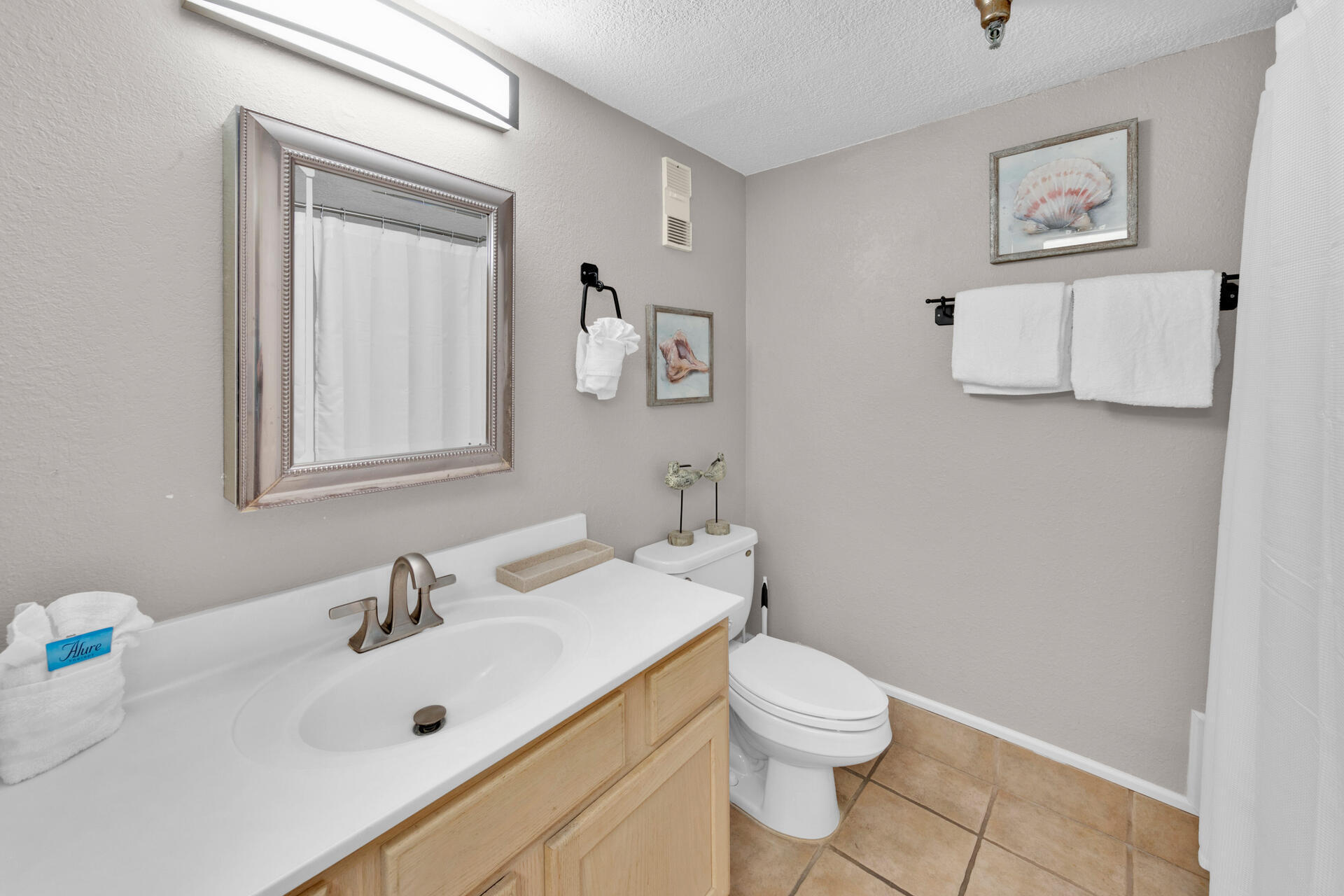 ISLANDER BEACH RESORT CONDO - Residential