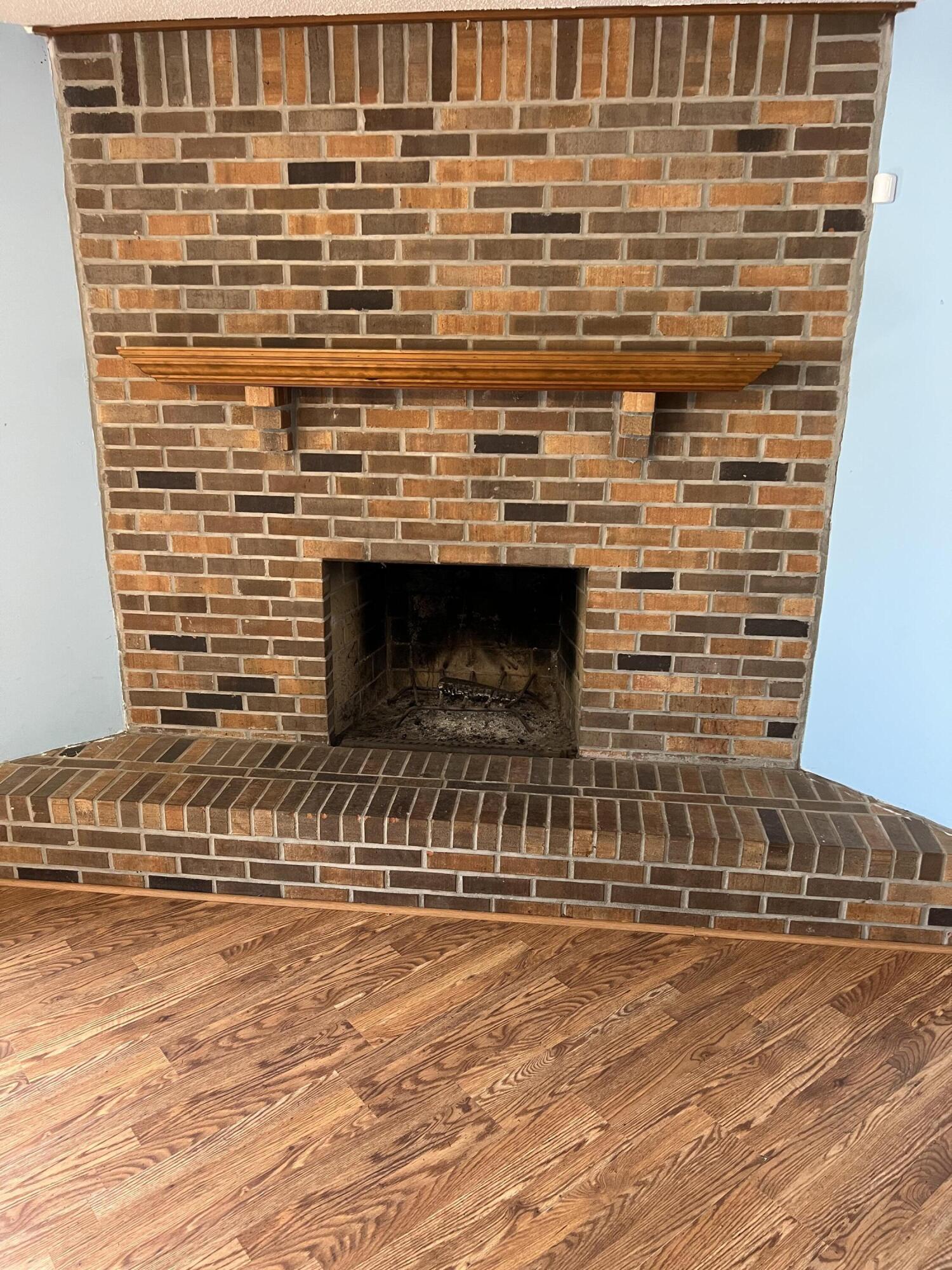 SUMMER TREE, LOT 11 - Residential