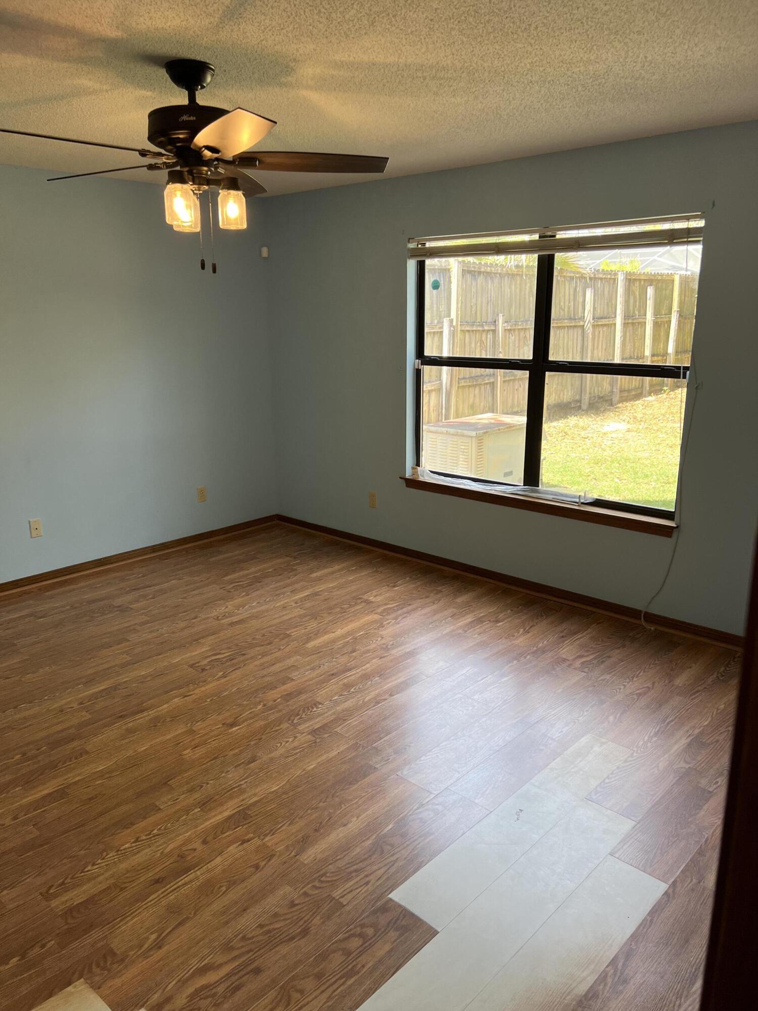 SUMMER TREE, LOT 11 - Residential