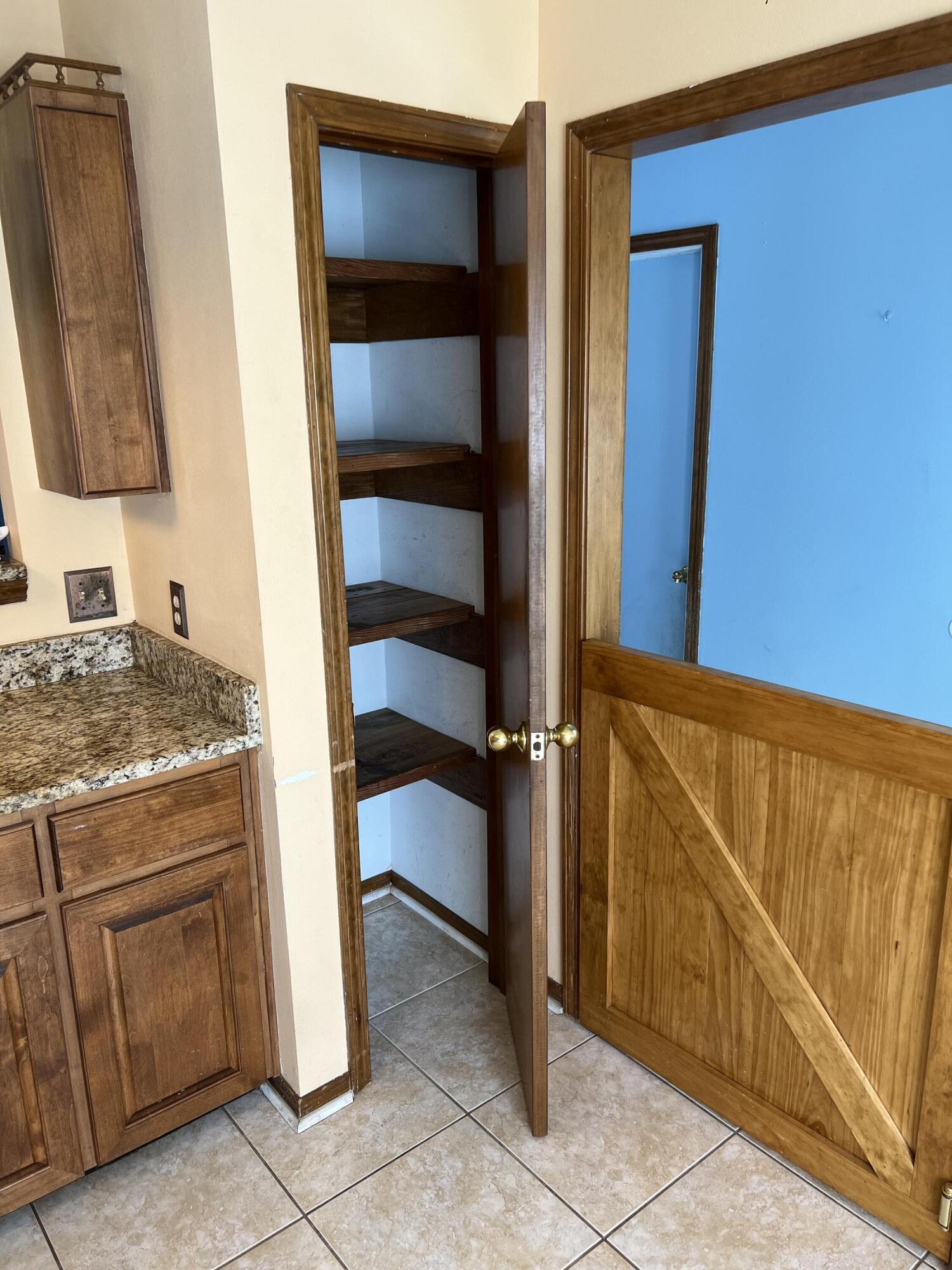 SUMMER TREE, LOT 11 - Residential