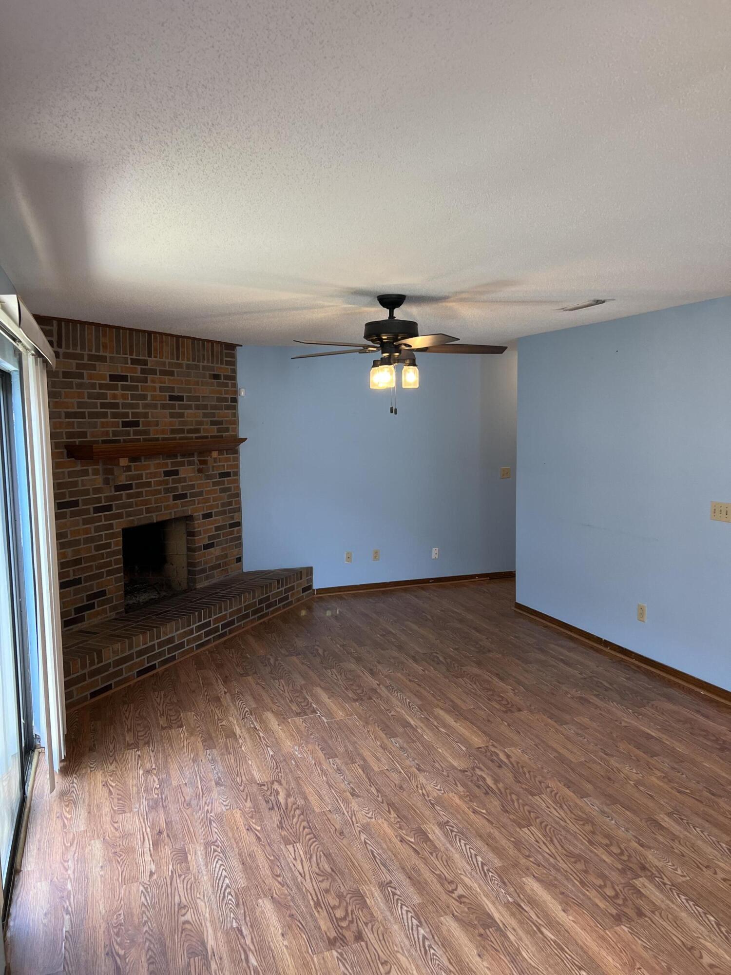 SUMMER TREE, LOT 11 - Residential