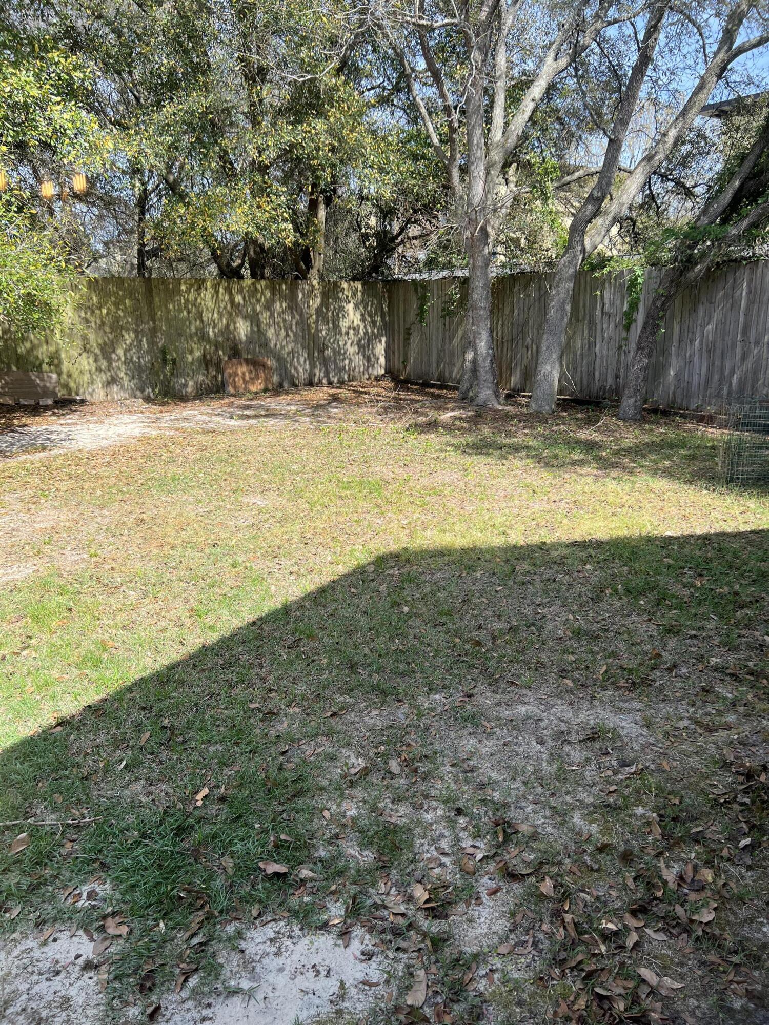 SUMMER TREE, LOT 11 - Residential