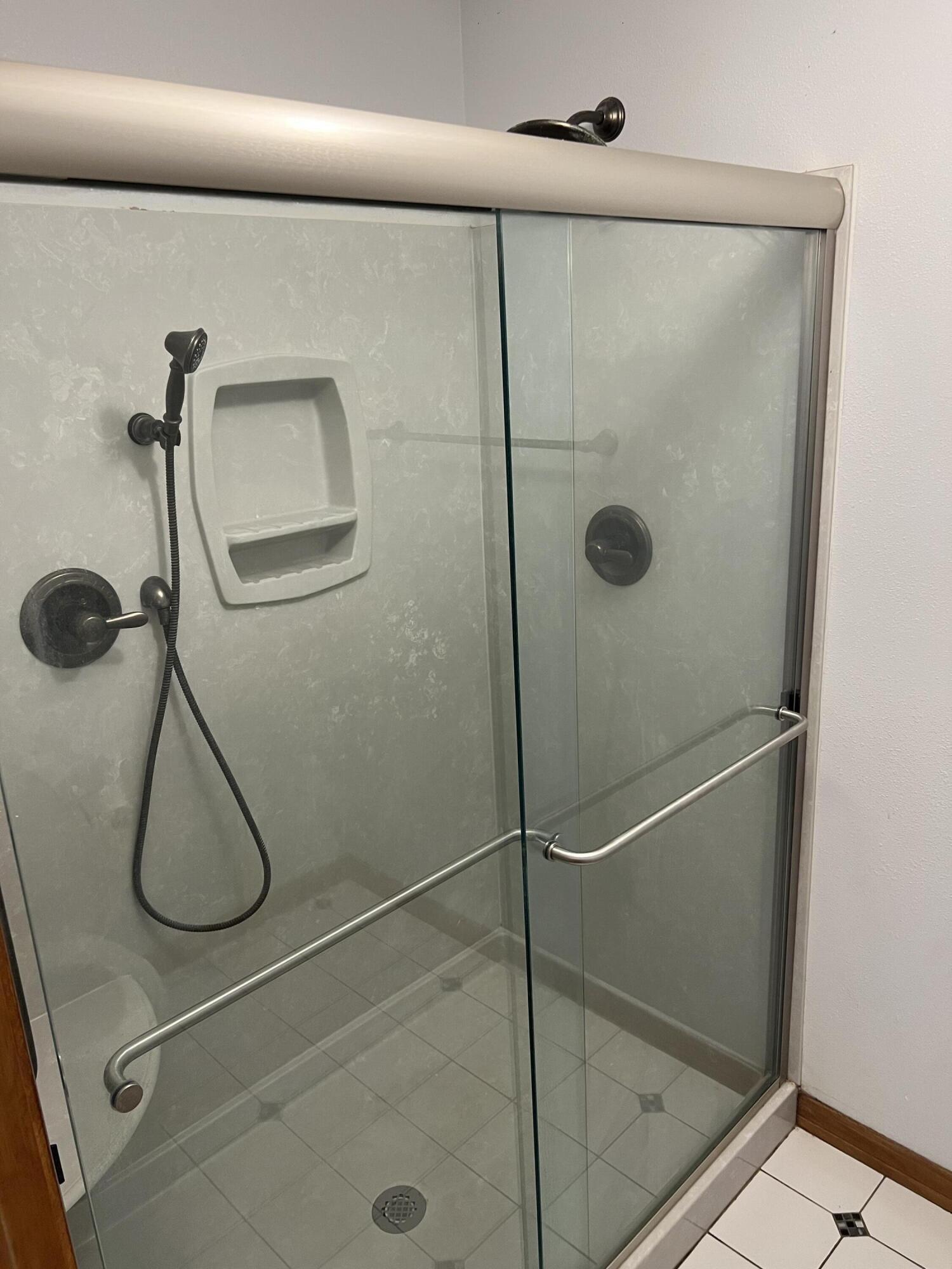 SUMMER TREE, LOT 11 - Residential