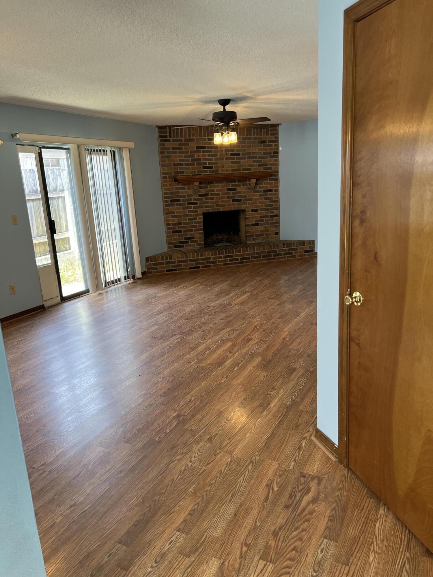 SUMMER TREE, LOT 11 - Residential