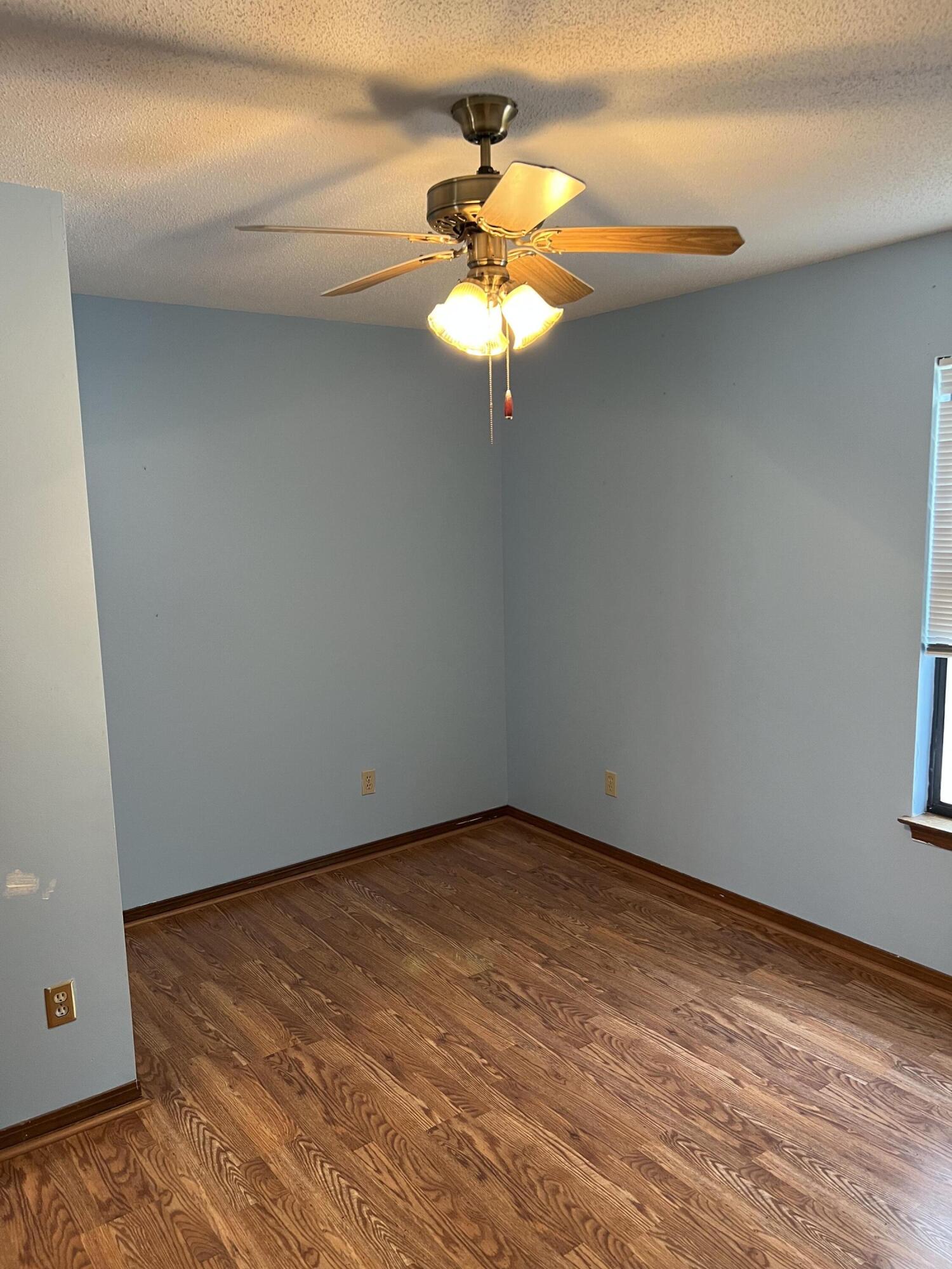 SUMMER TREE, LOT 11 - Residential