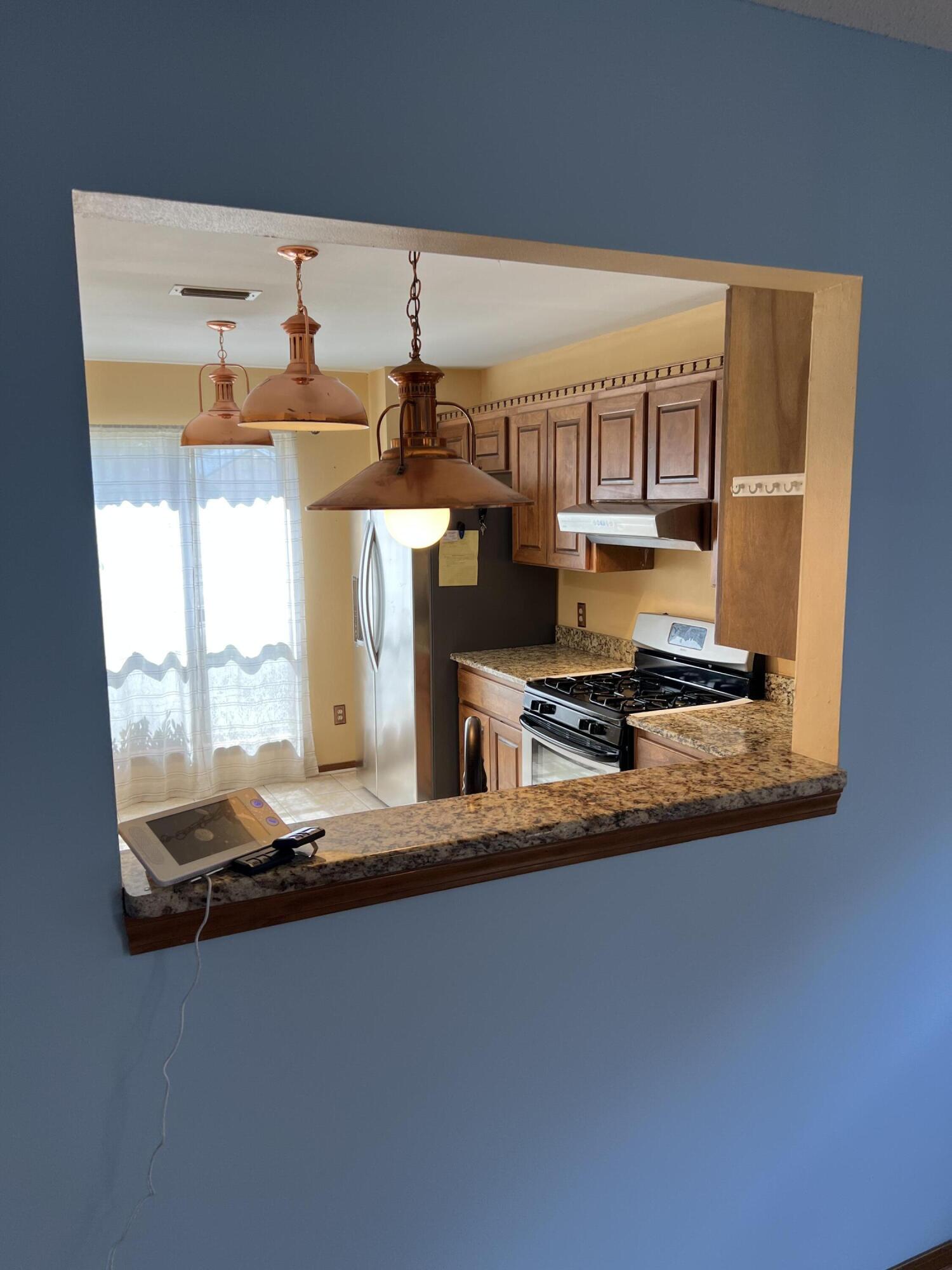 SUMMER TREE, LOT 11 - Residential