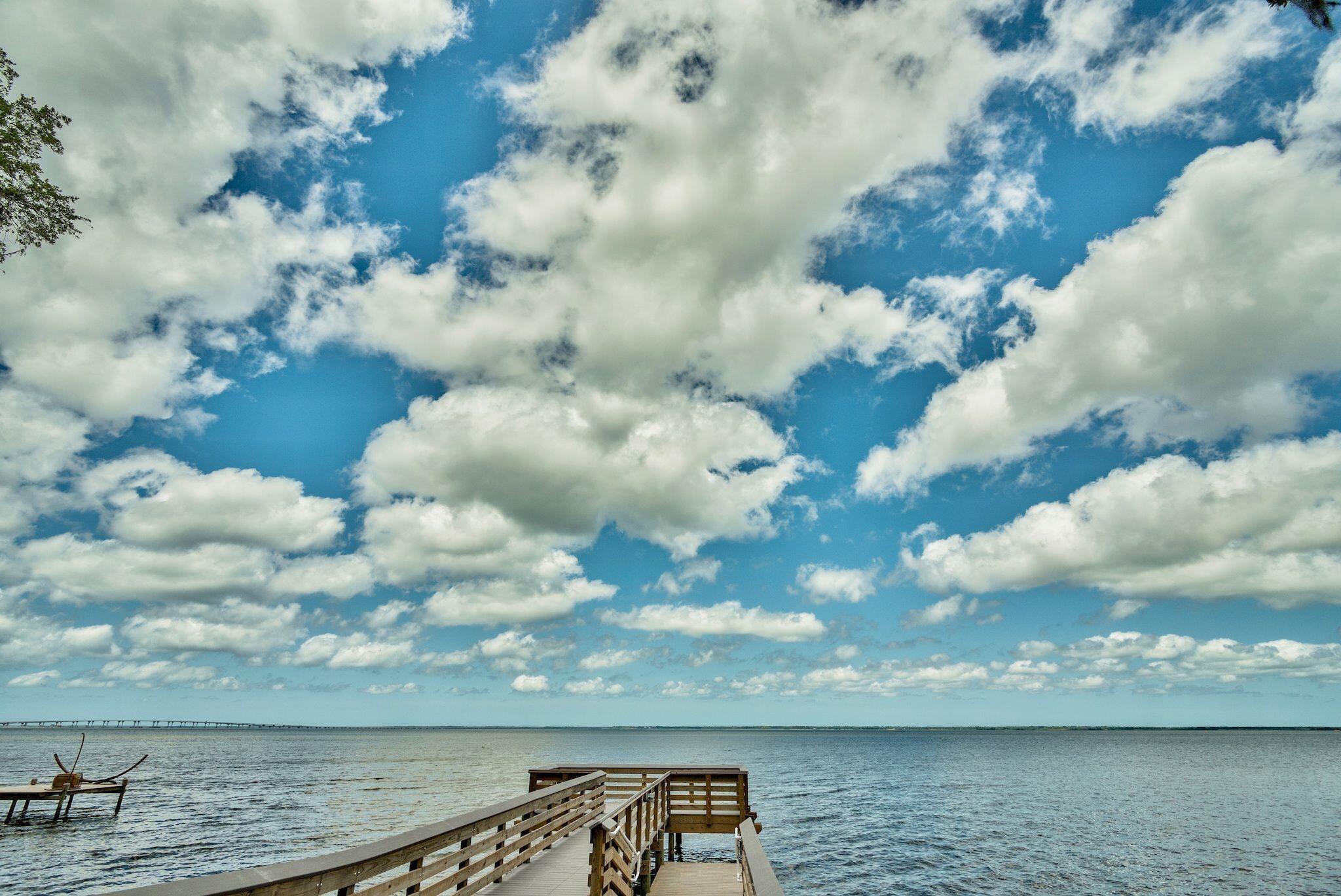 GRAYTON BAYOU - Residential
