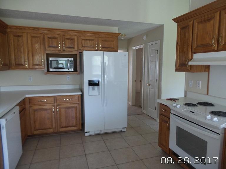 BAREFOOT CREEK - Residential Lease