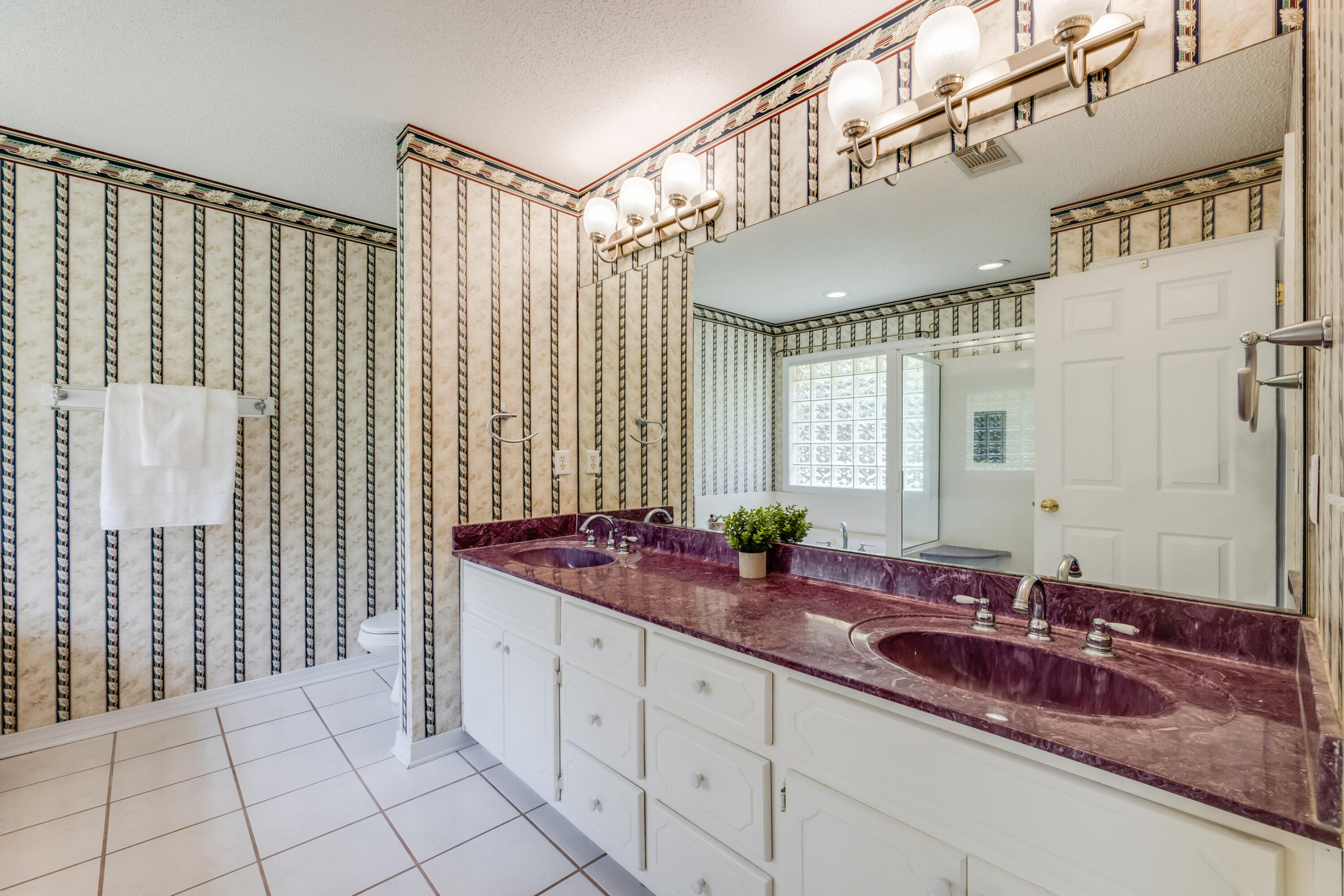 PINNACLE POINT - Residential Lease