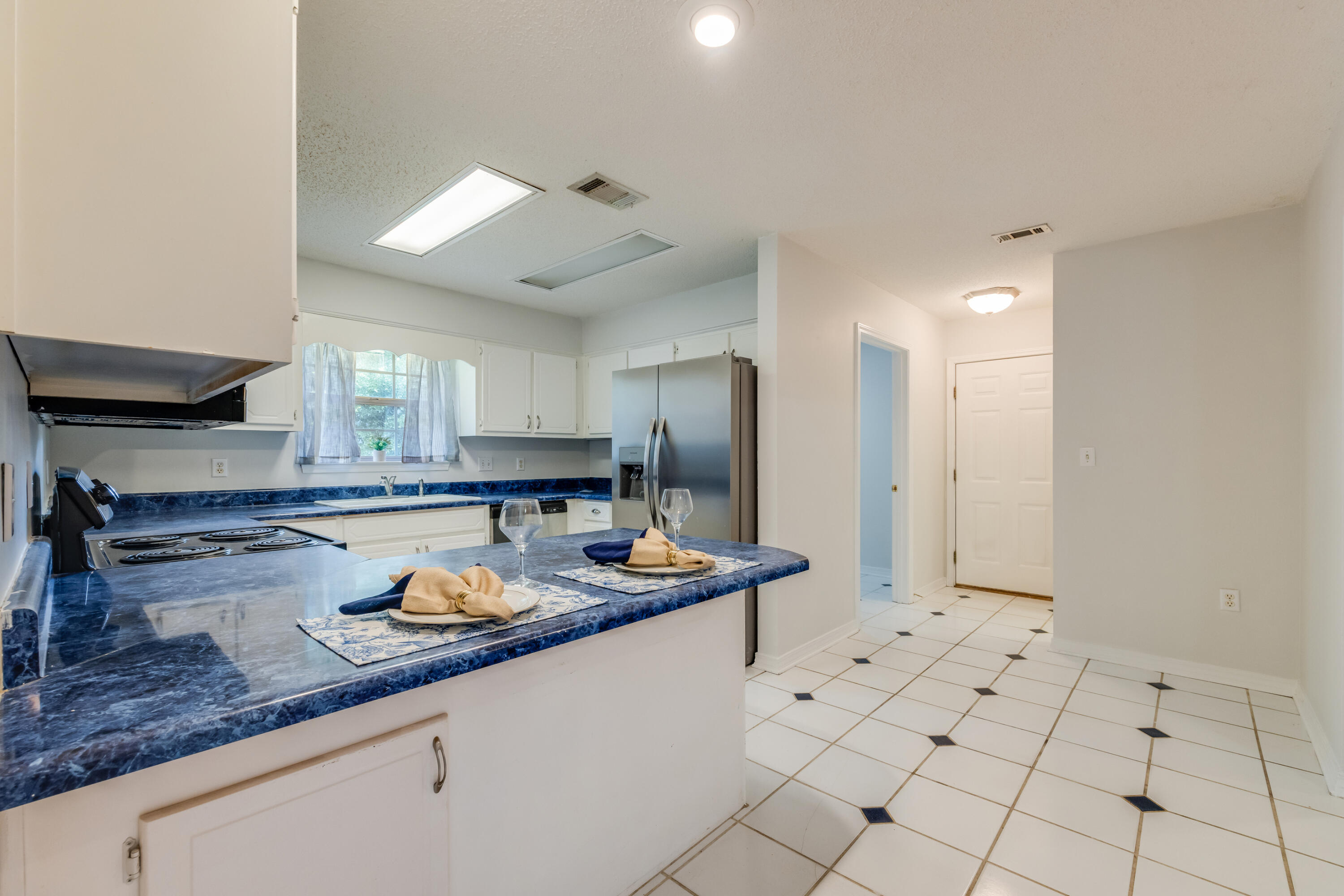 PINNACLE POINT - Residential Lease