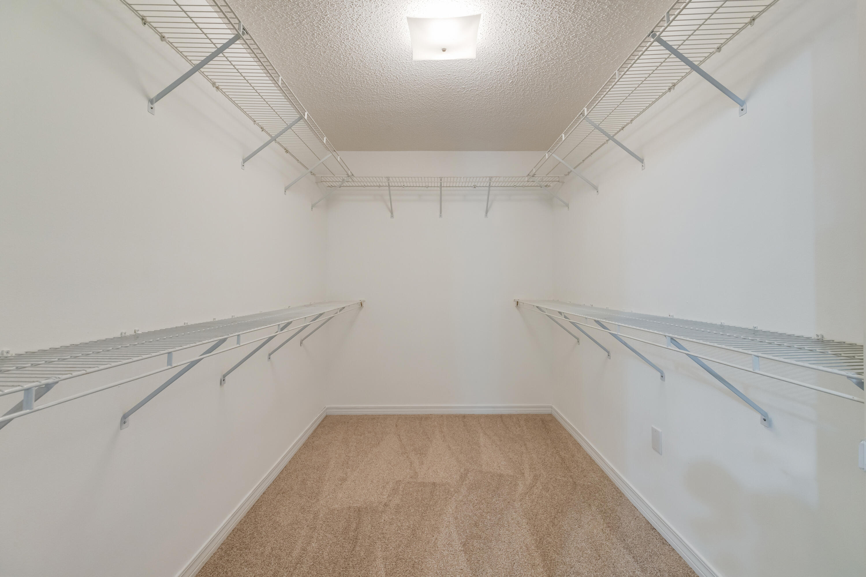 PINNACLE POINT - Residential Lease