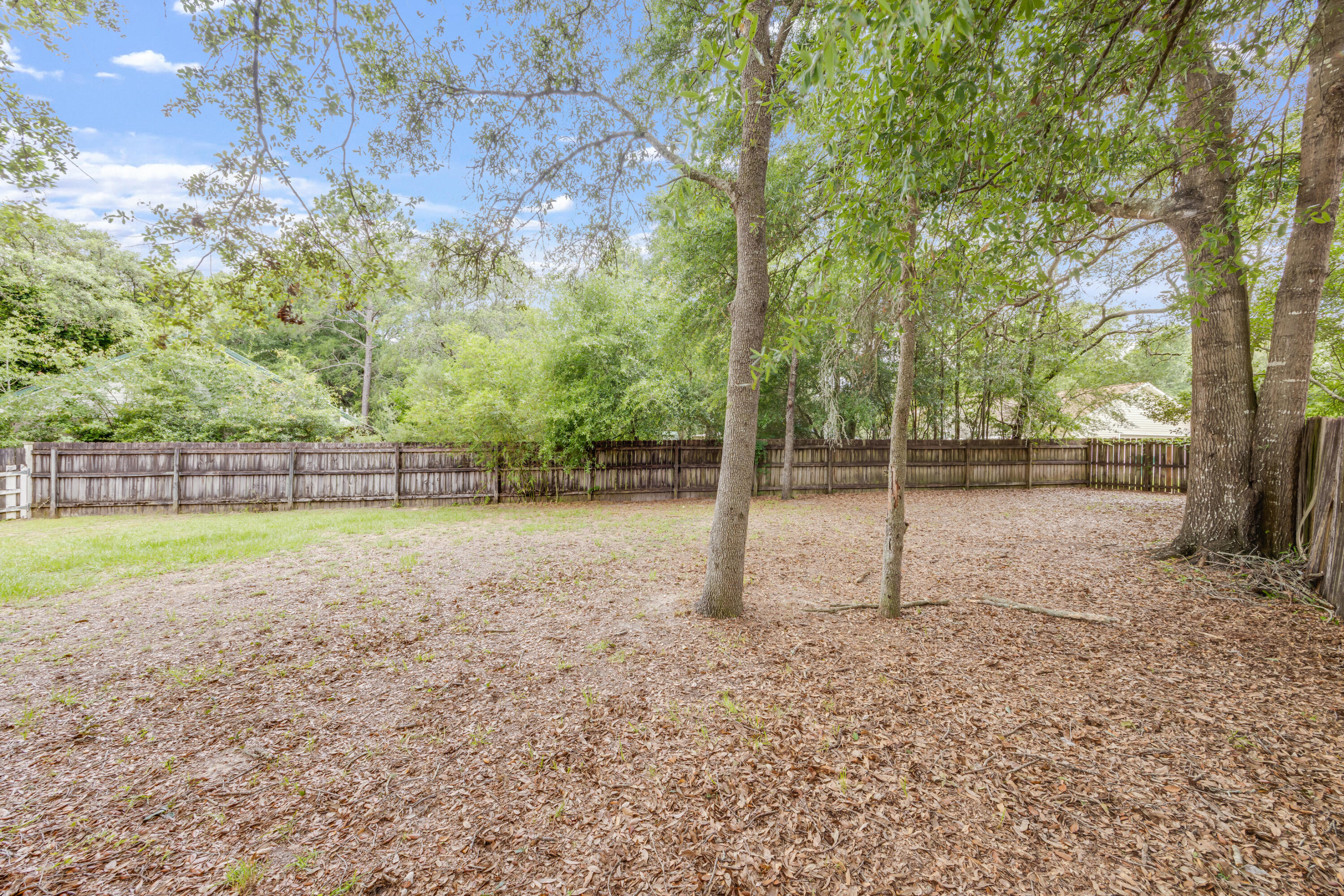 PINNACLE POINT - Residential Lease