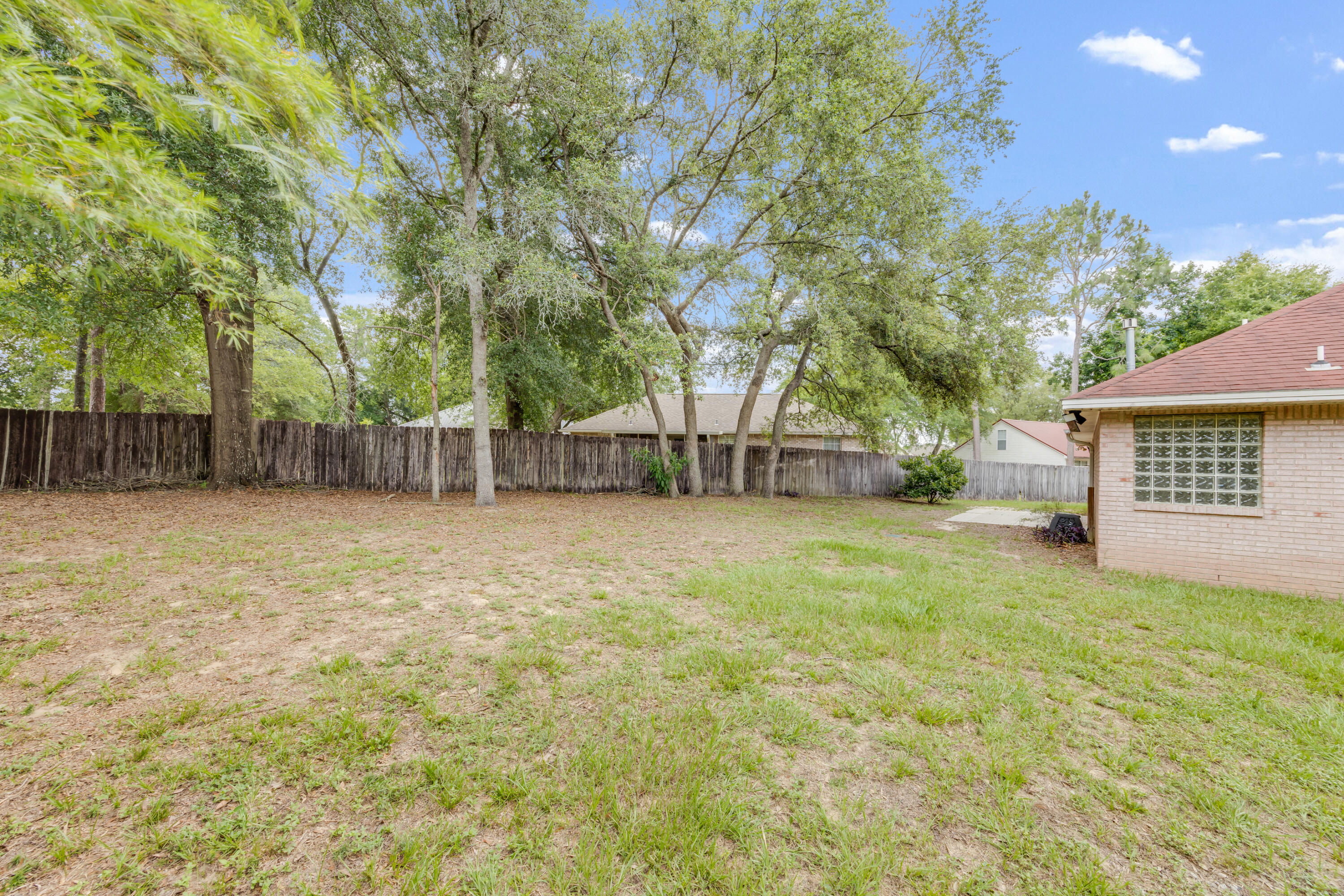 PINNACLE POINT - Residential Lease