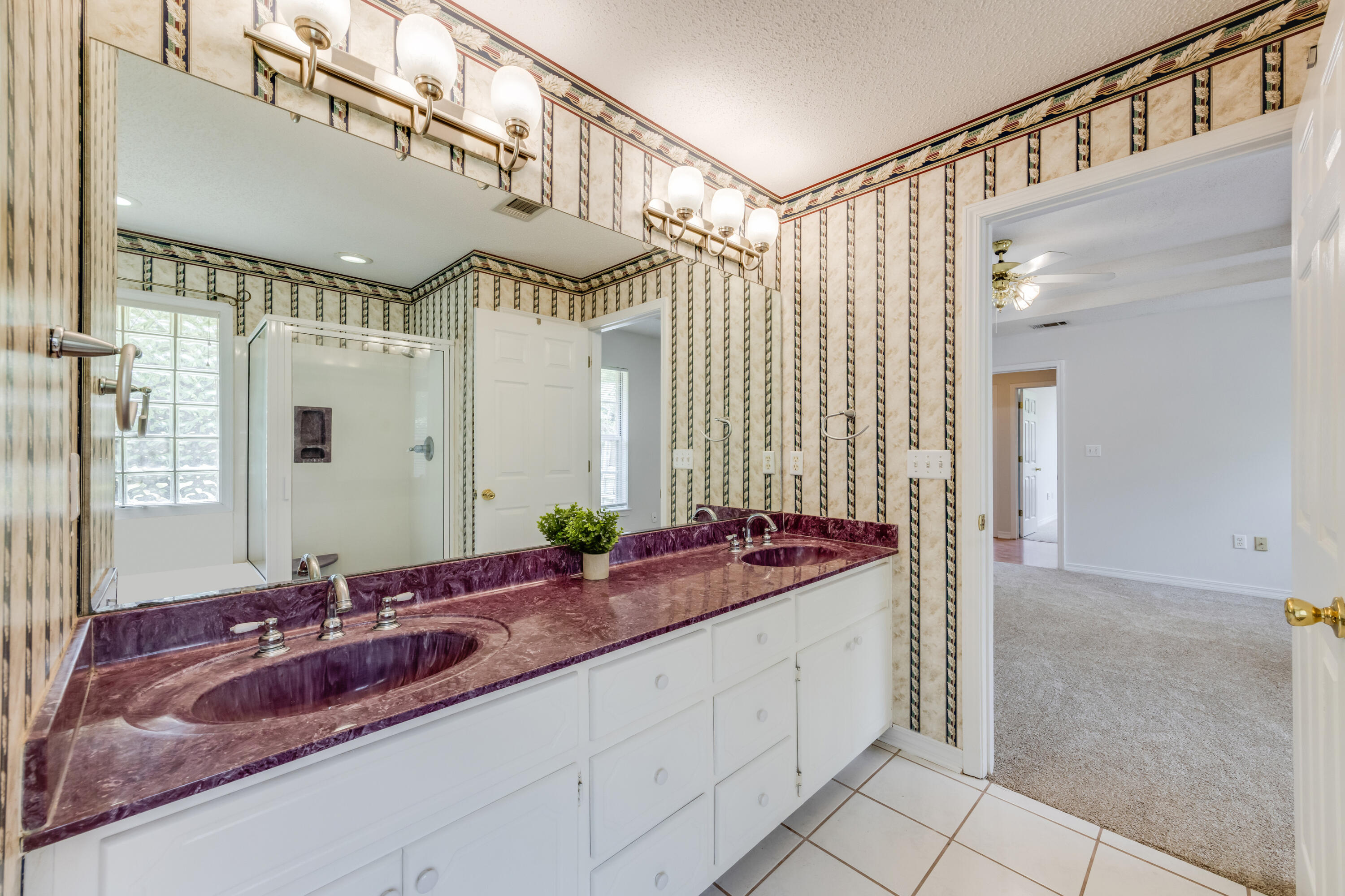 PINNACLE POINT - Residential Lease