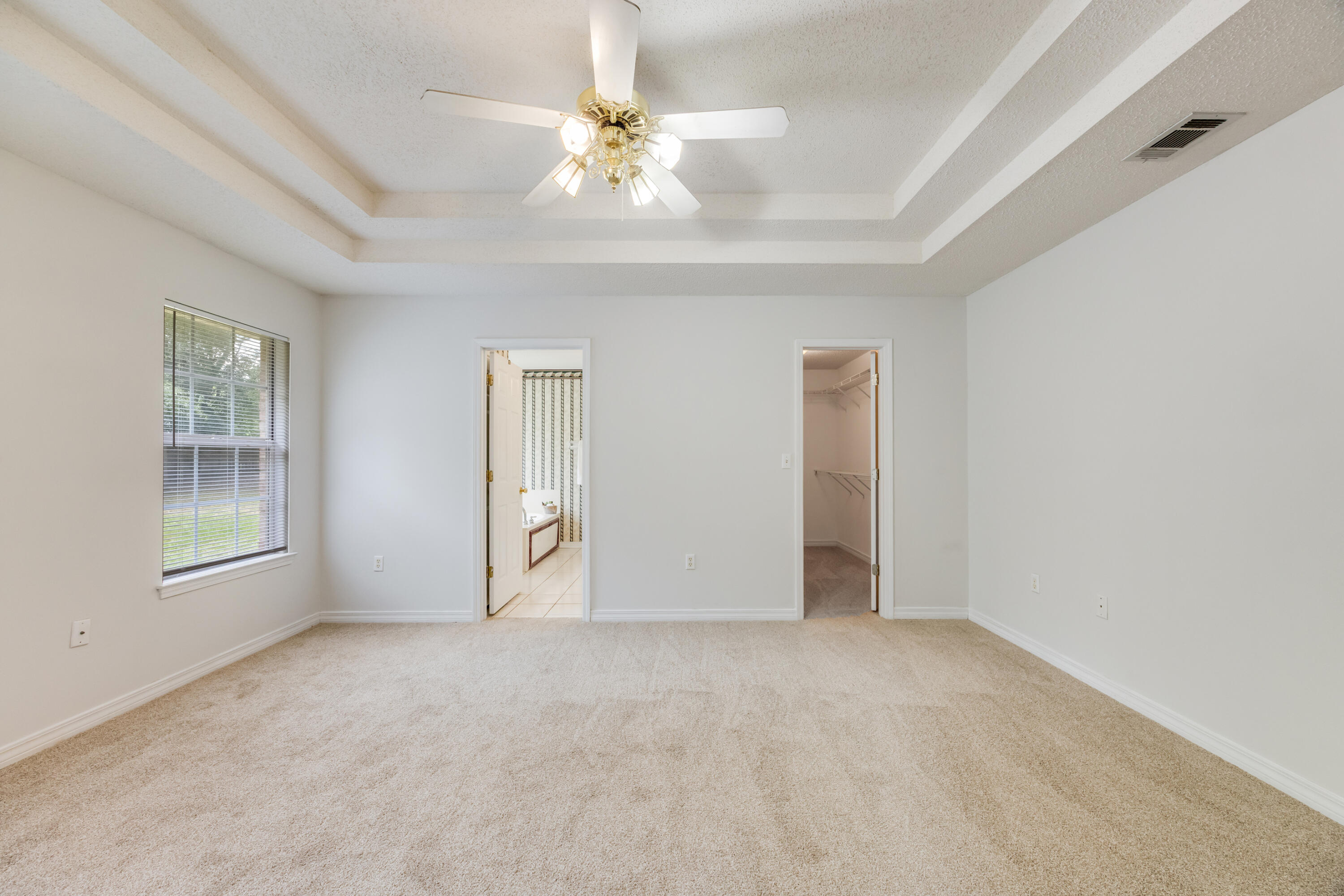 PINNACLE POINT - Residential Lease