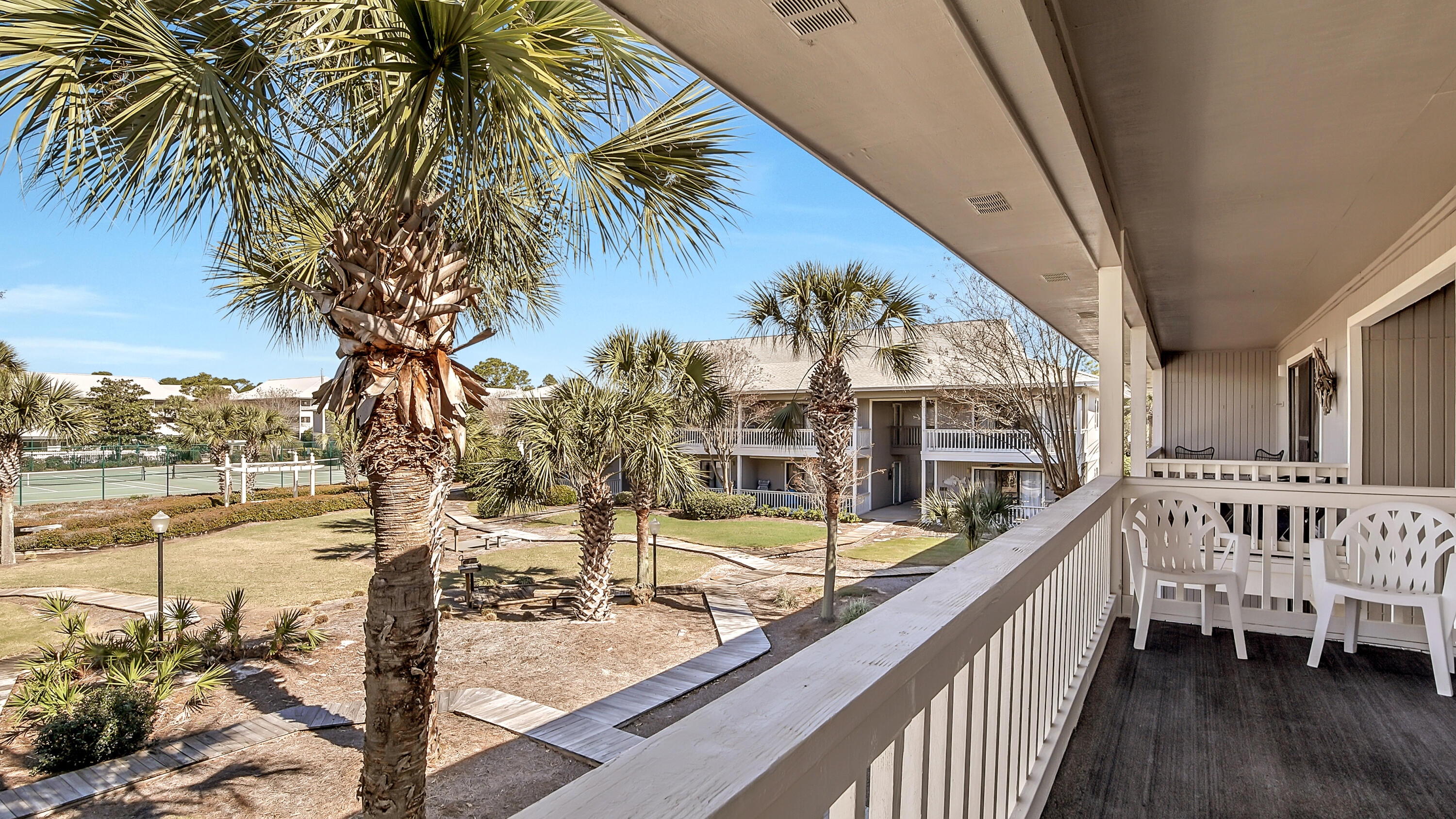 BEACHWOOD VILLAS CONDO - Residential