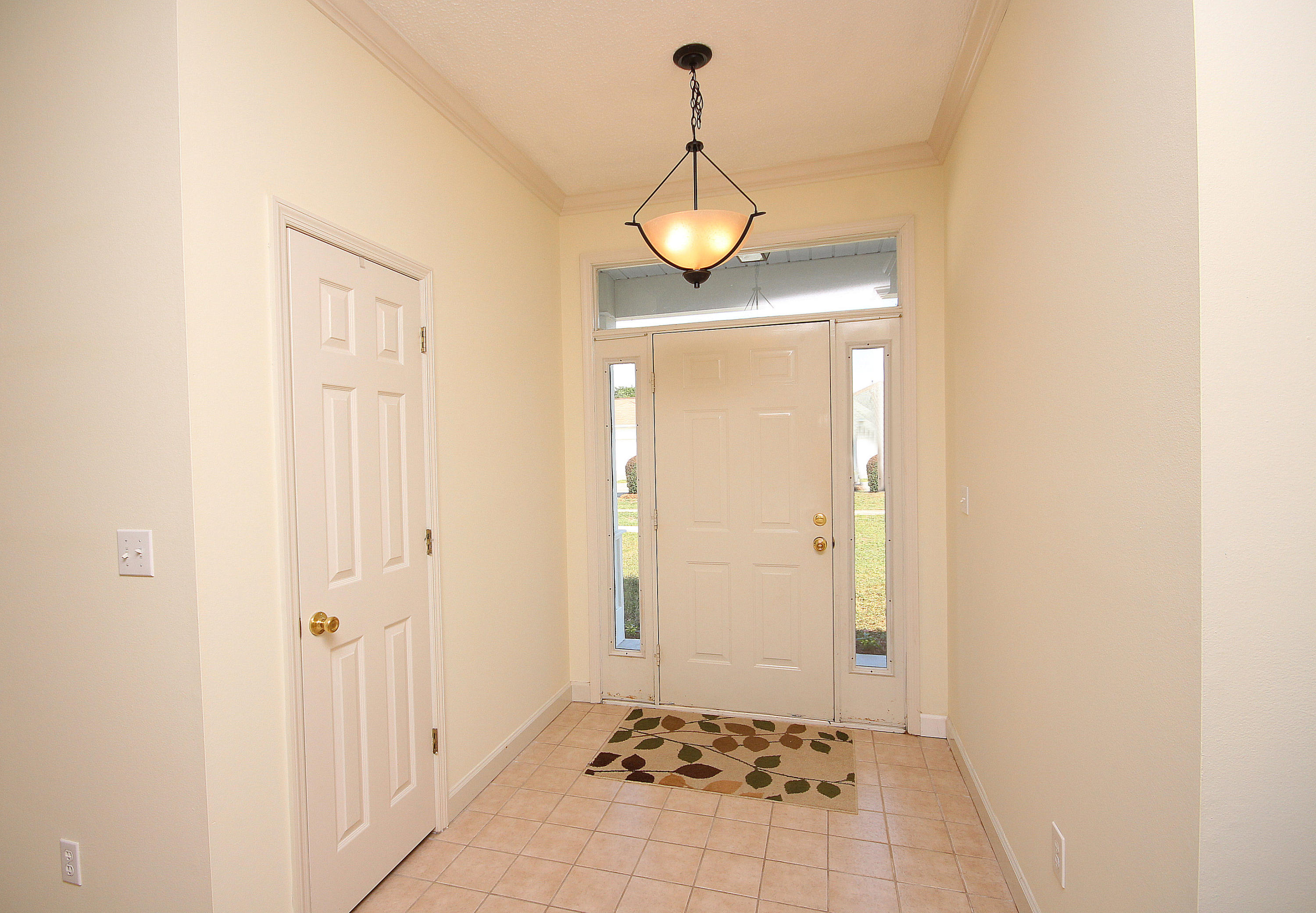 Ridge Wood Manor - Residential