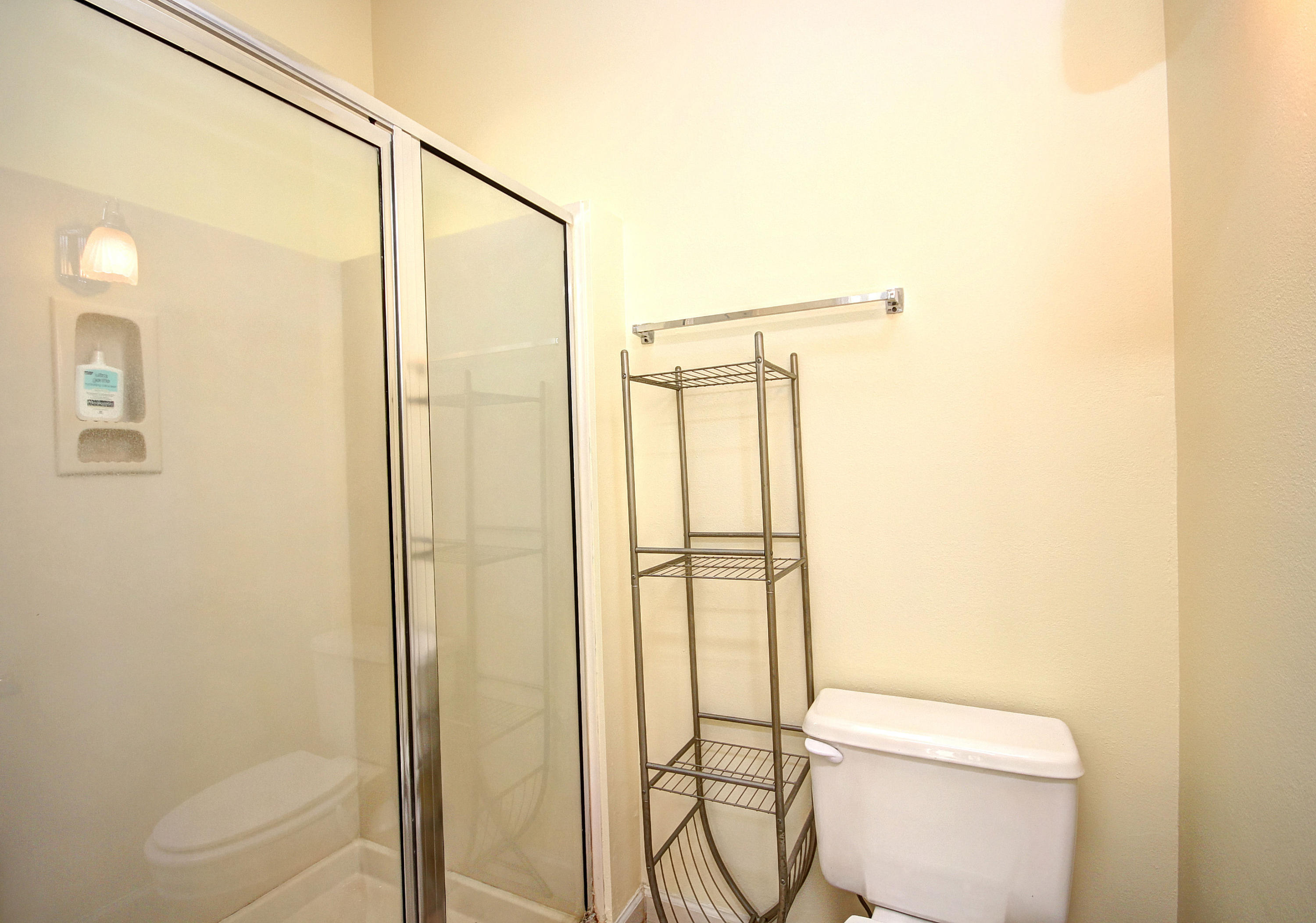 Ridge Wood Manor - Residential