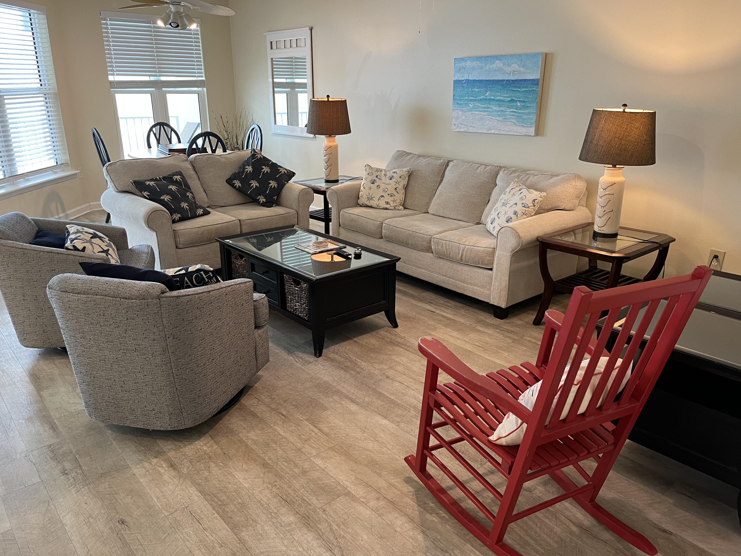 The Palms Condo - Residential