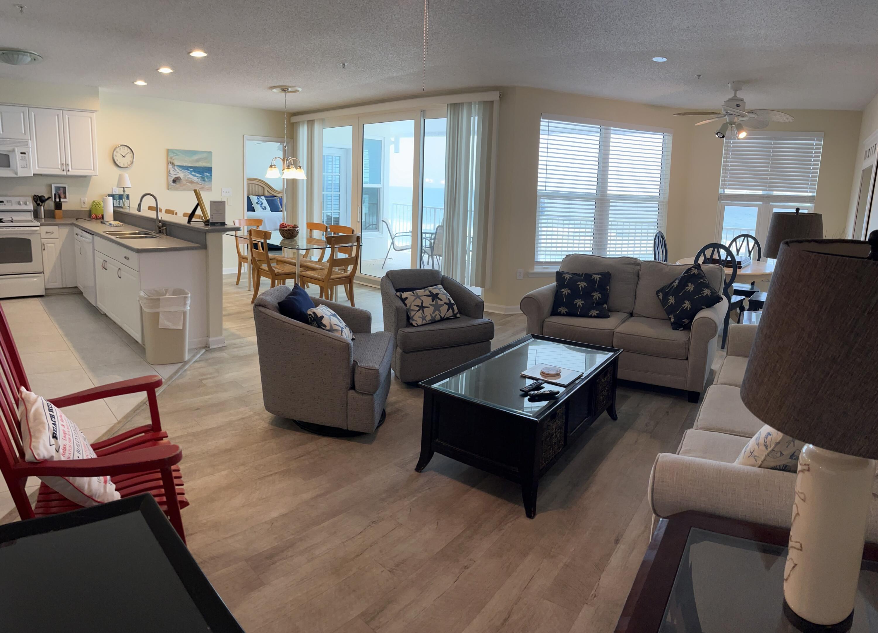 The Palms Condo - Residential