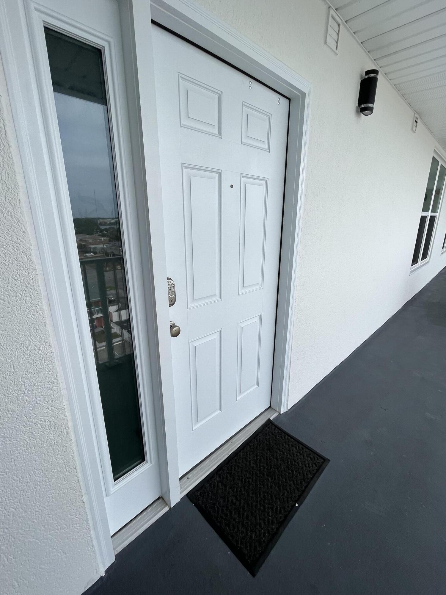 The Palms Condo - Residential