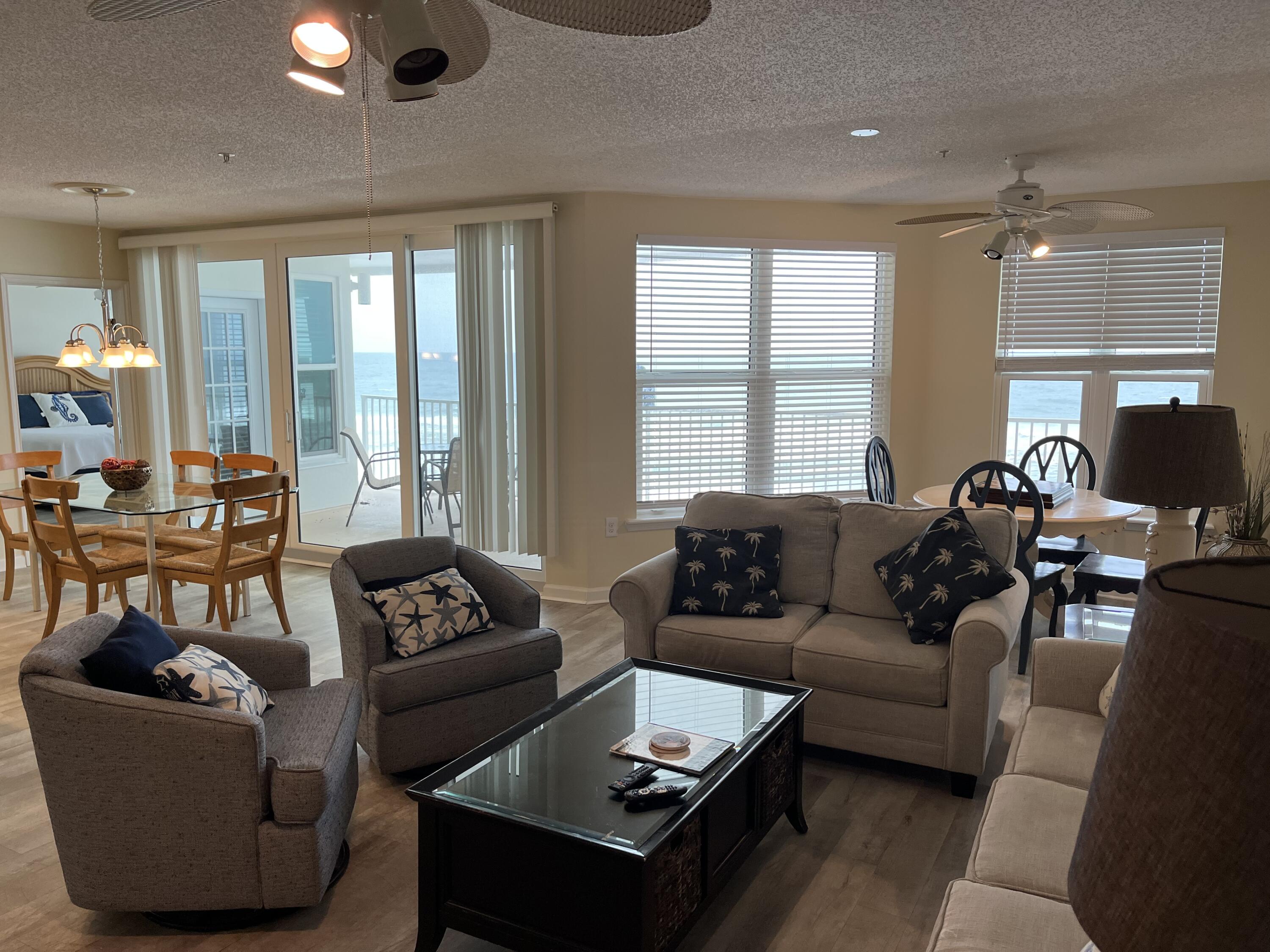 The Palms Condo - Residential