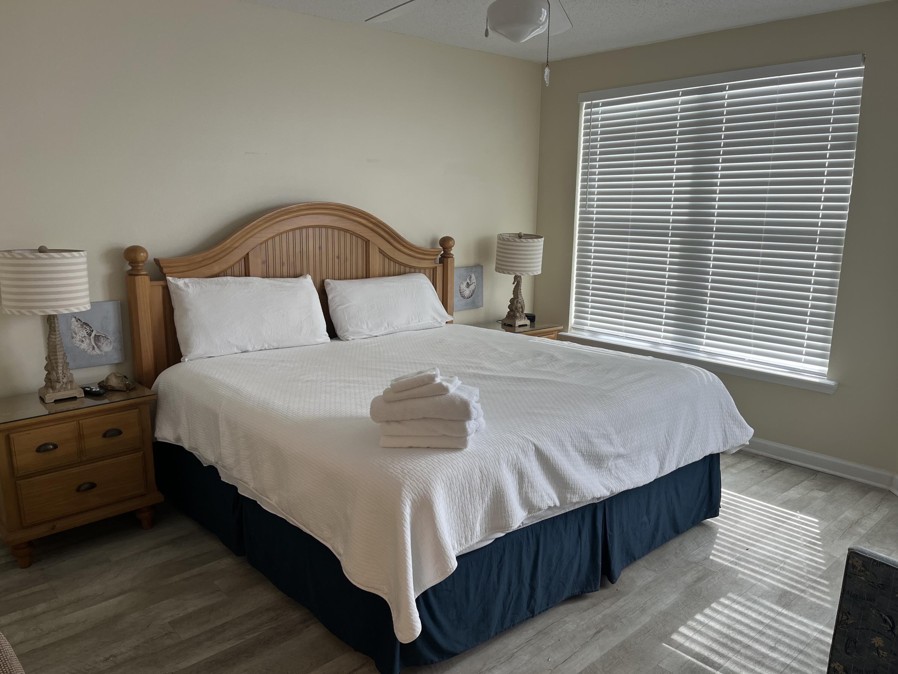 The Palms Condo - Residential