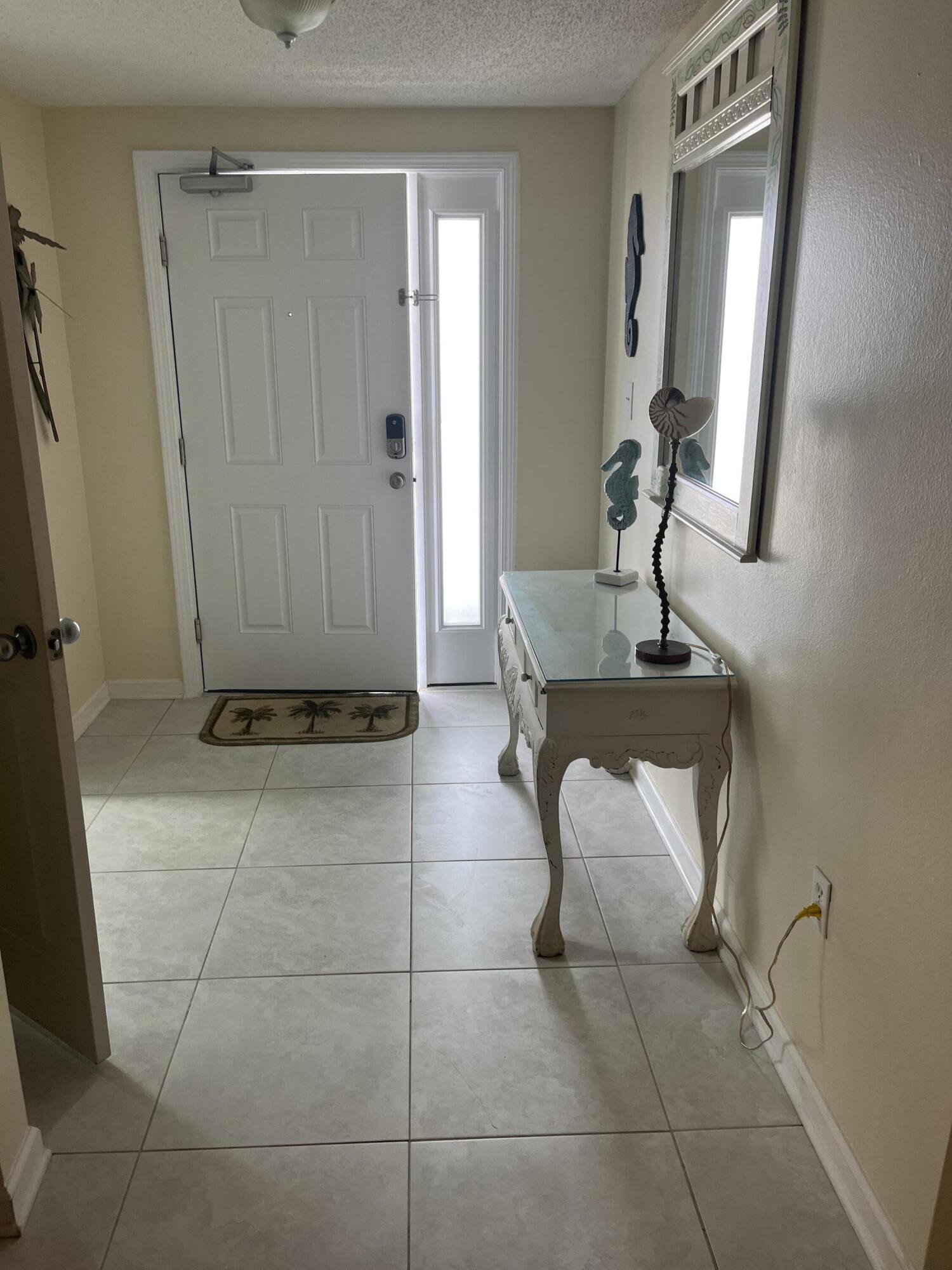The Palms Condo - Residential