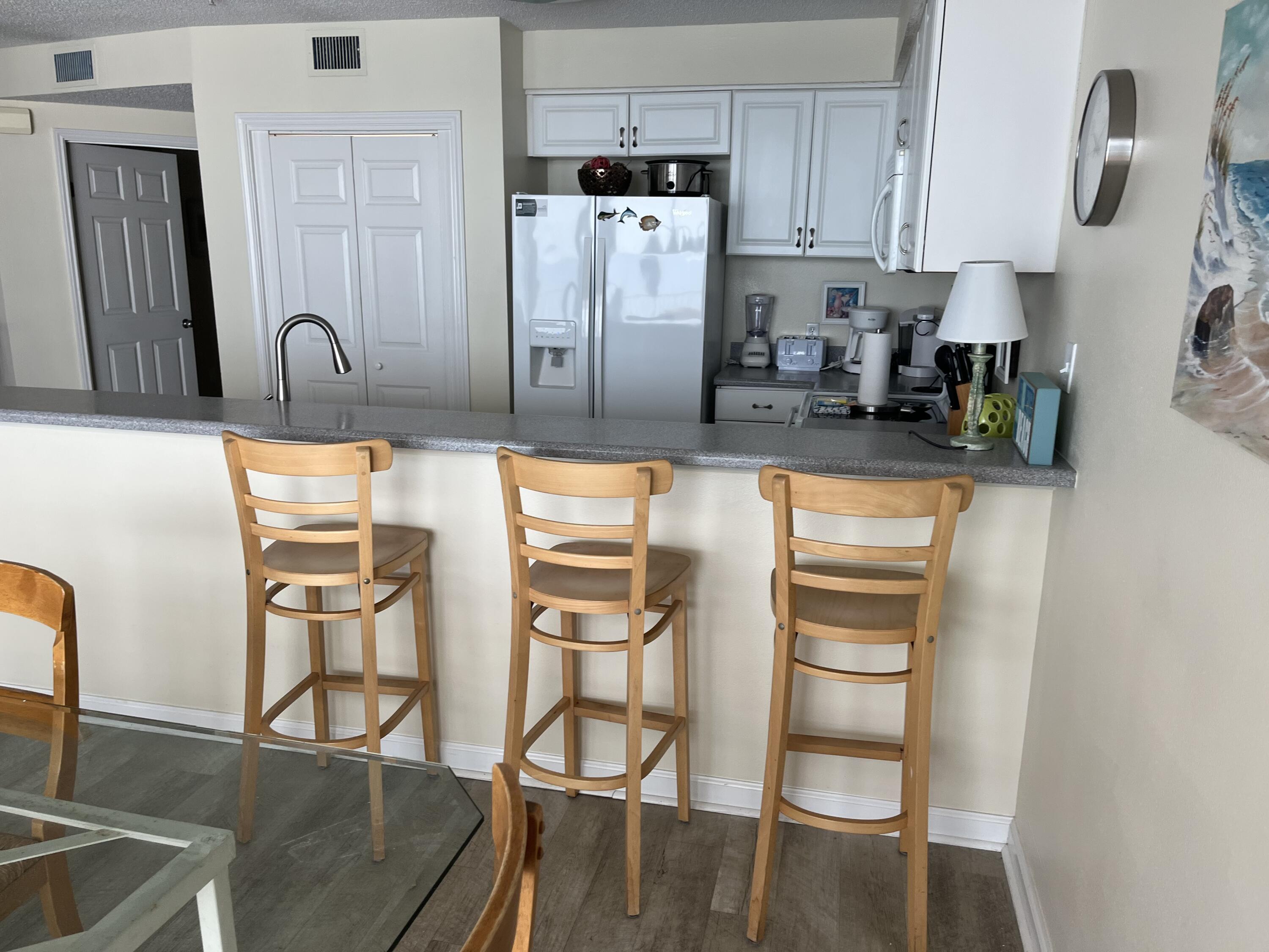 The Palms Condo - Residential