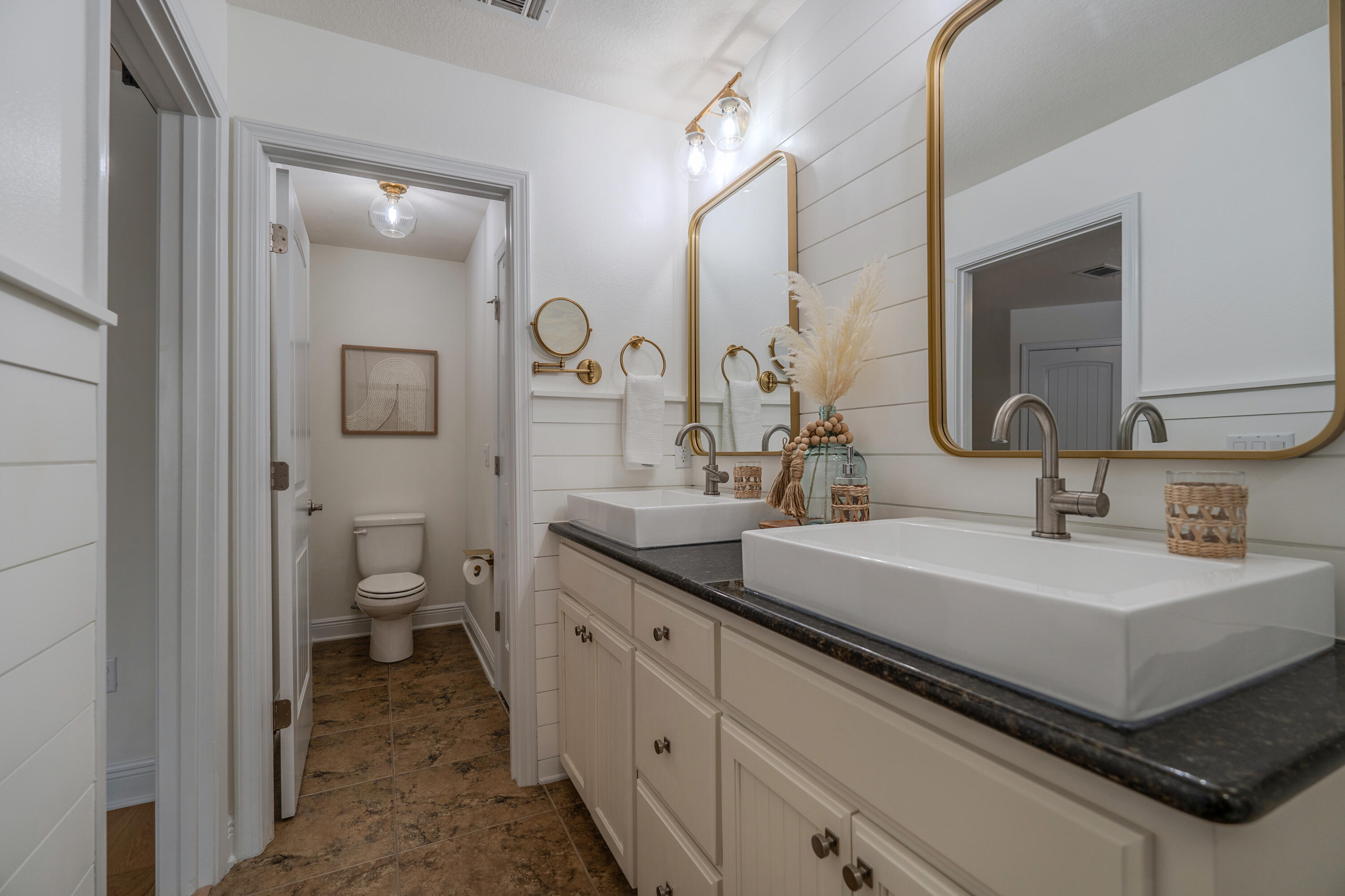 EAGLE BAY - Residential