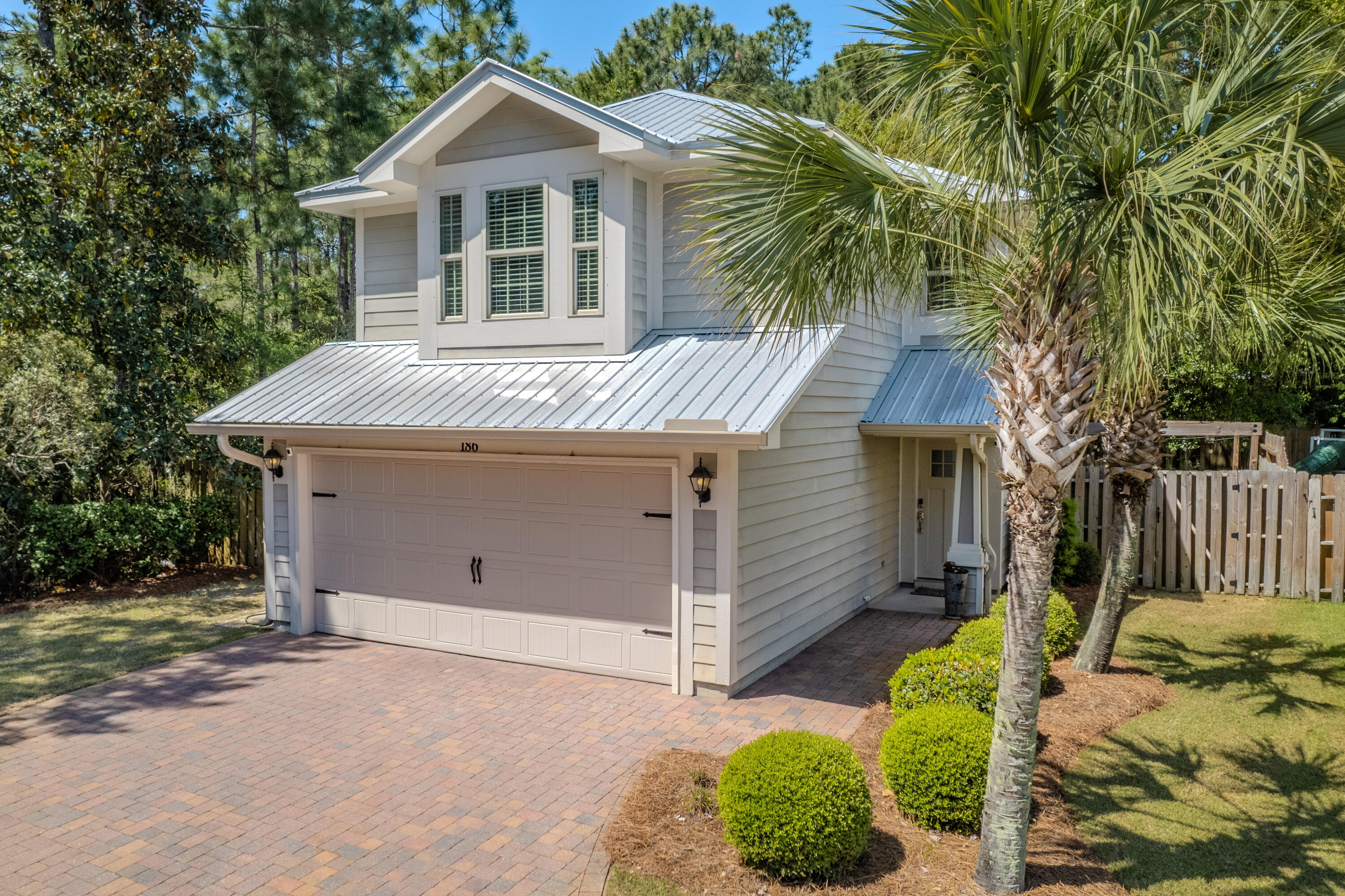 EAGLE BAY - Residential