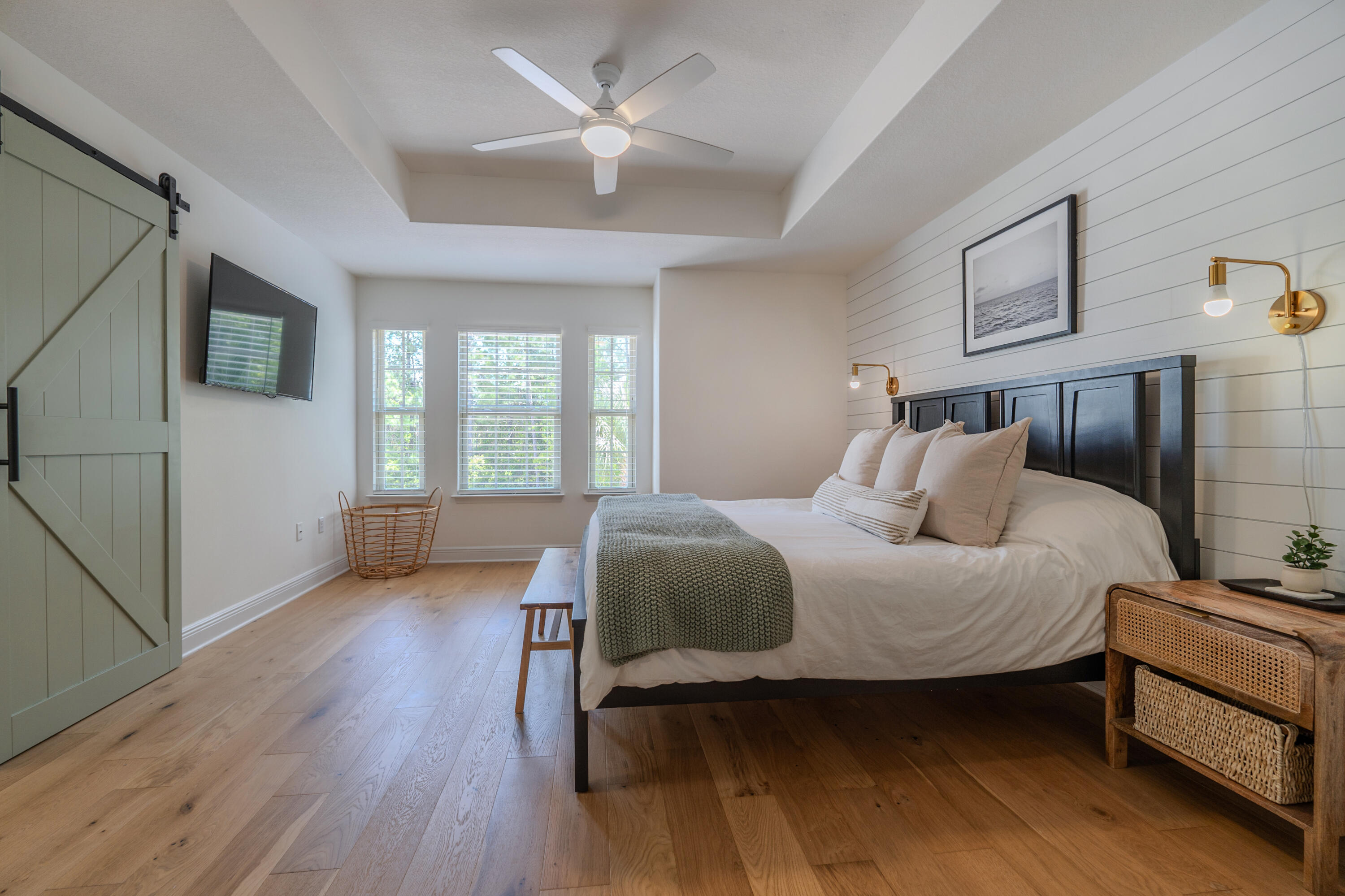 EAGLE BAY - Residential