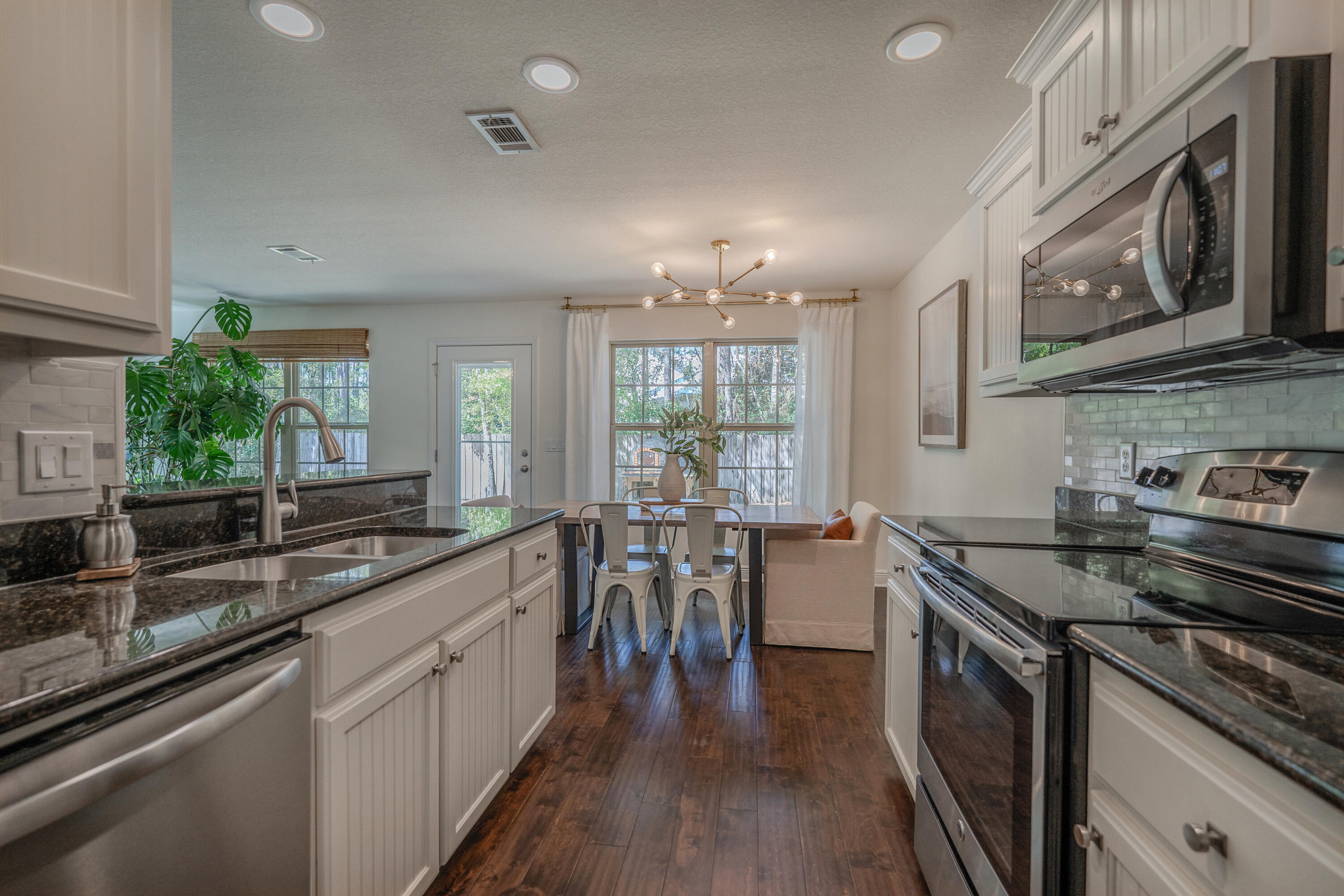 EAGLE BAY - Residential