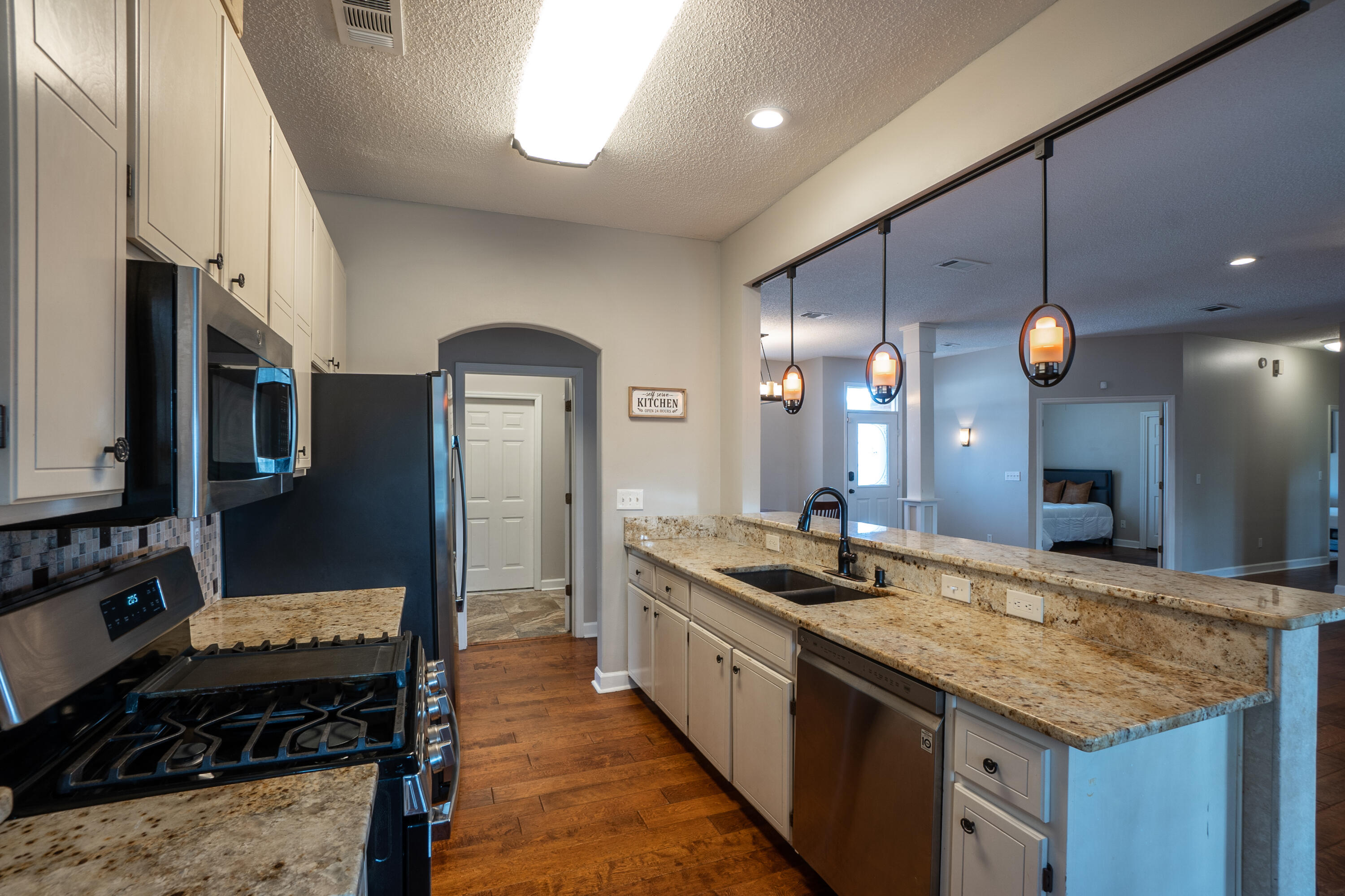 RIDGE WOOD MANOR - Residential