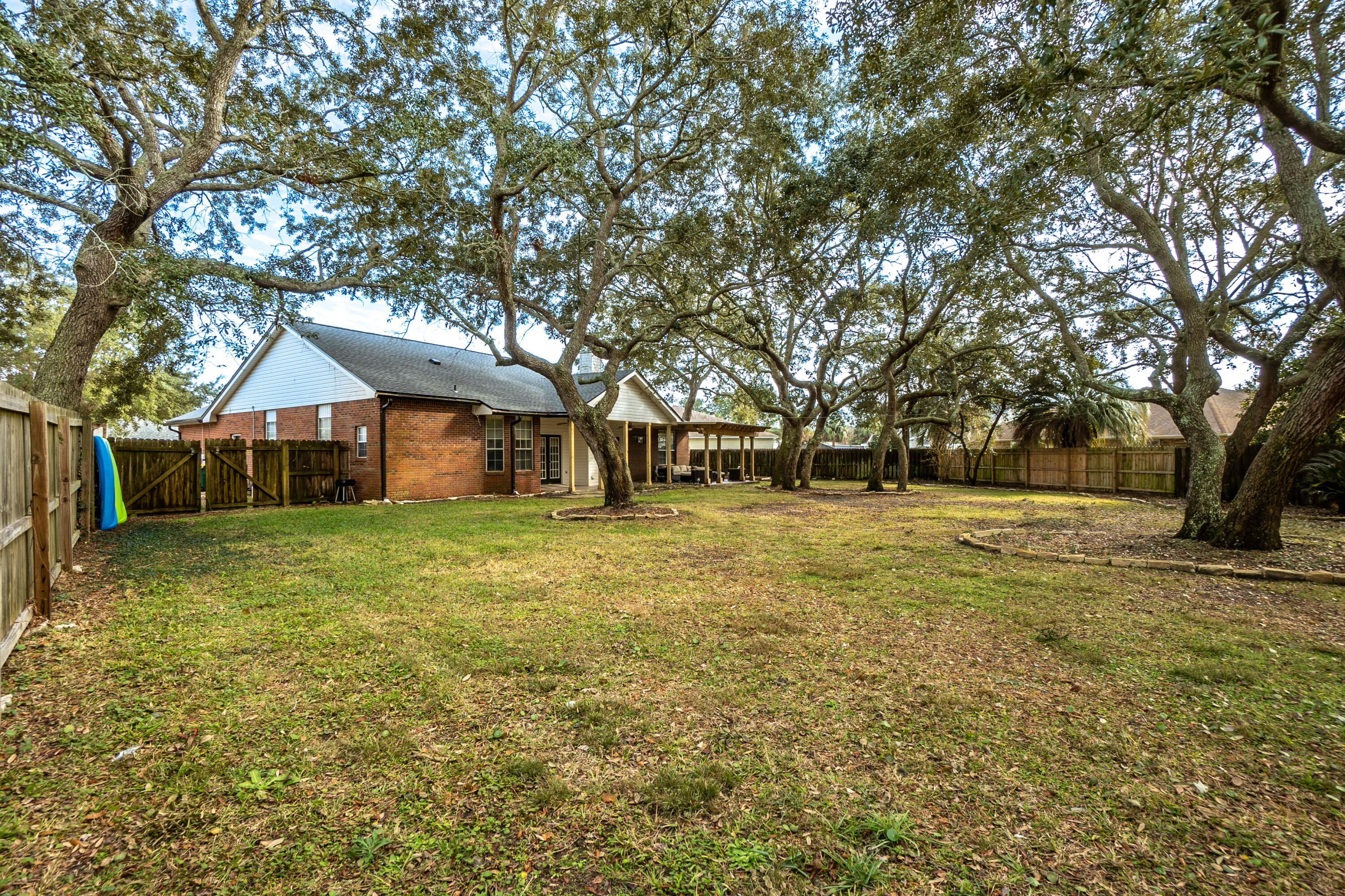 RIDGE WOOD MANOR - Residential