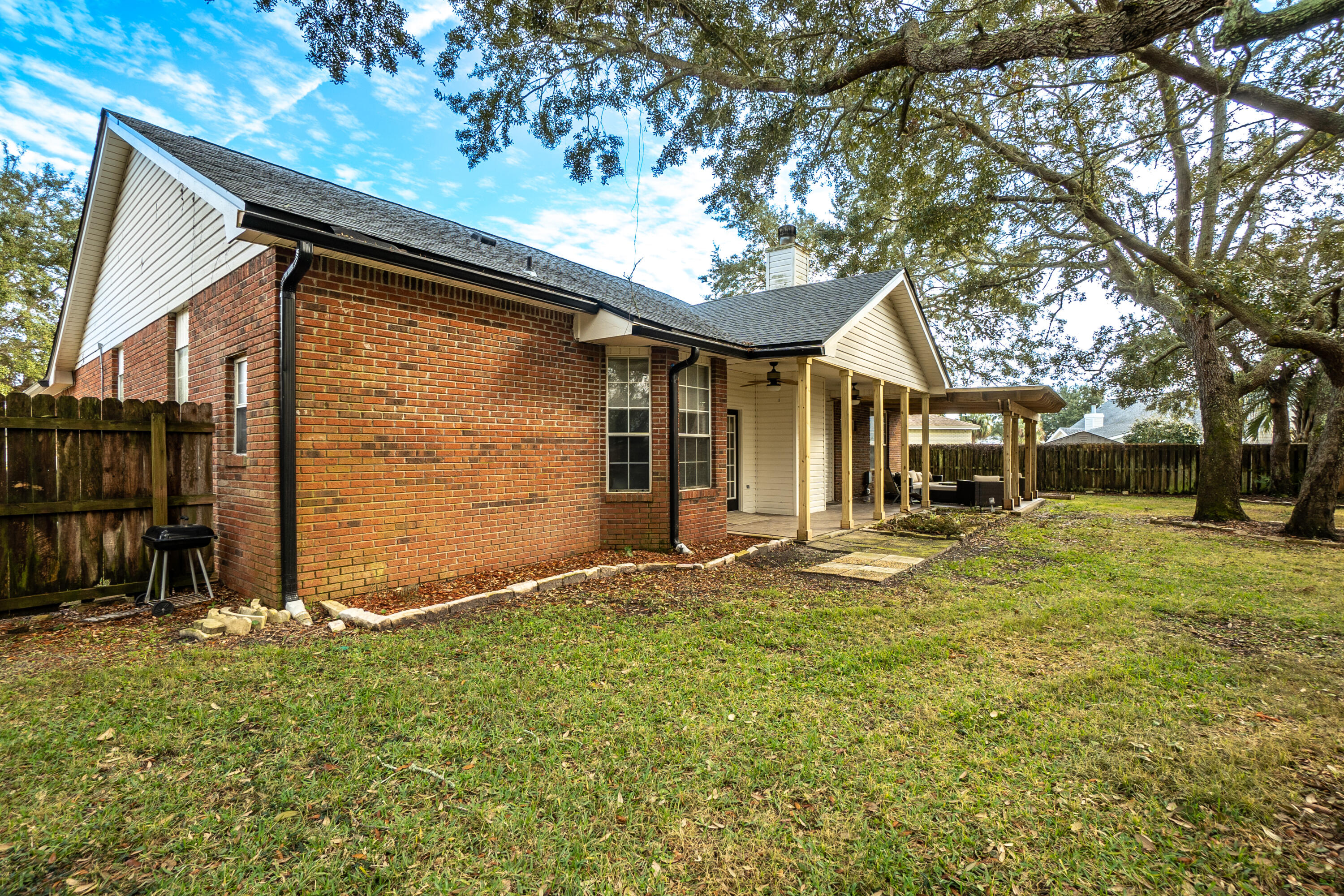 RIDGE WOOD MANOR - Residential