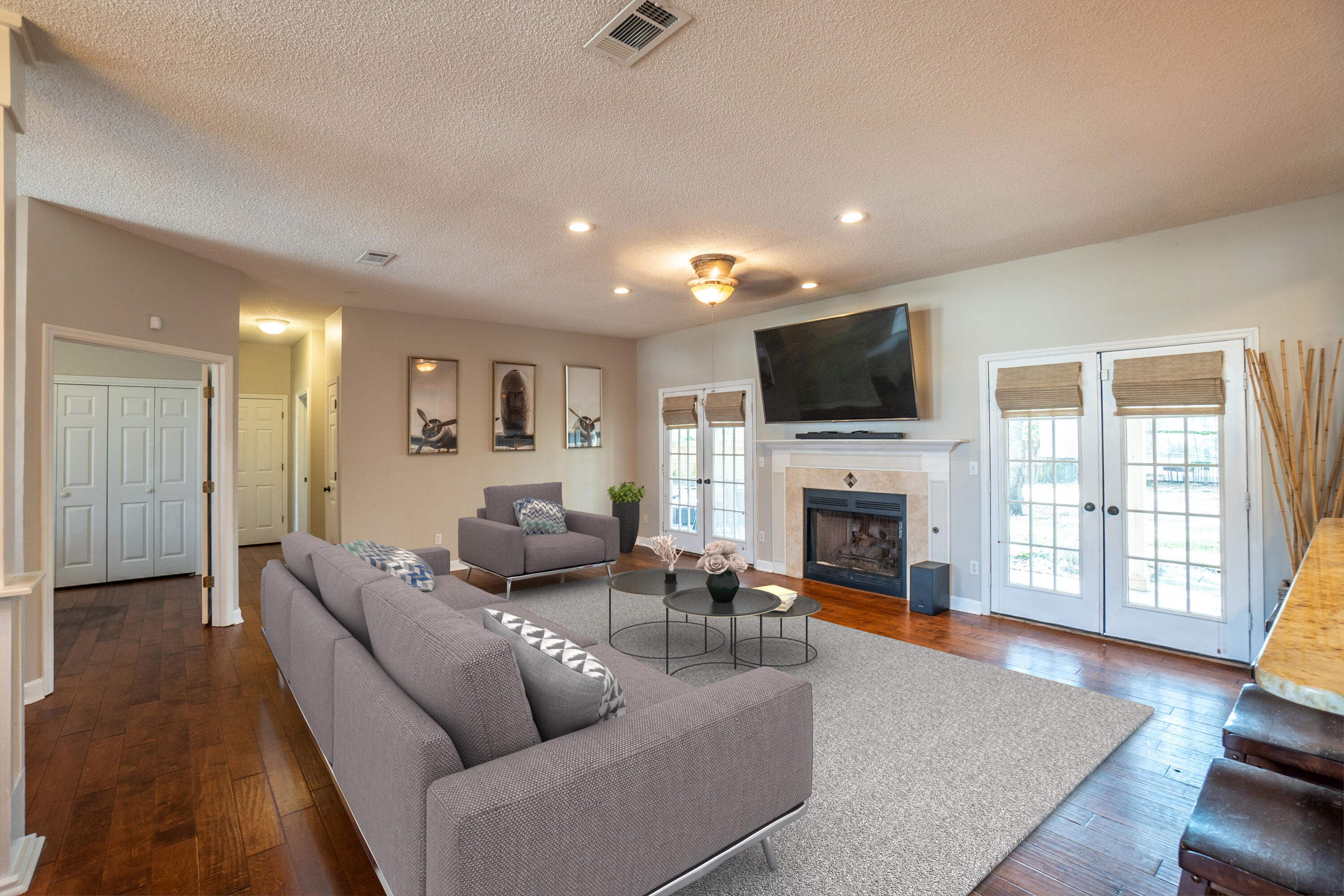 RIDGE WOOD MANOR - Residential