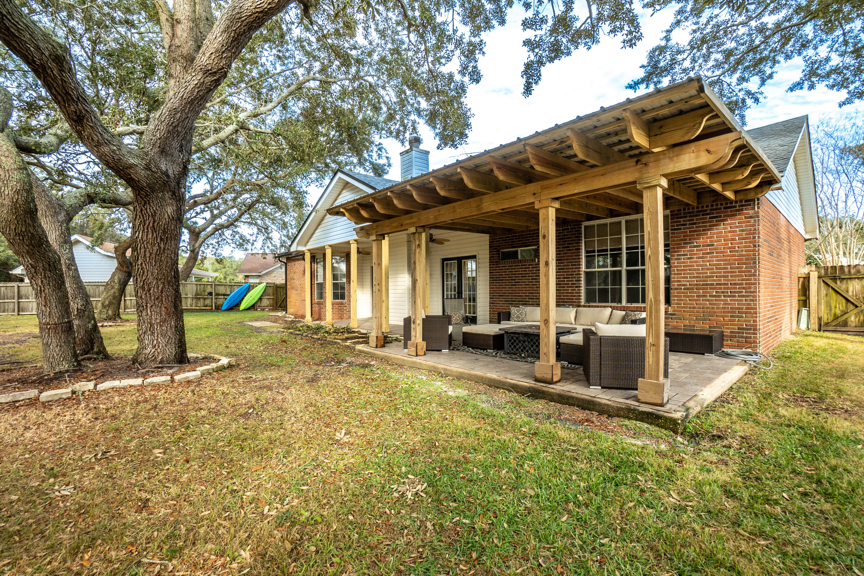 RIDGE WOOD MANOR - Residential