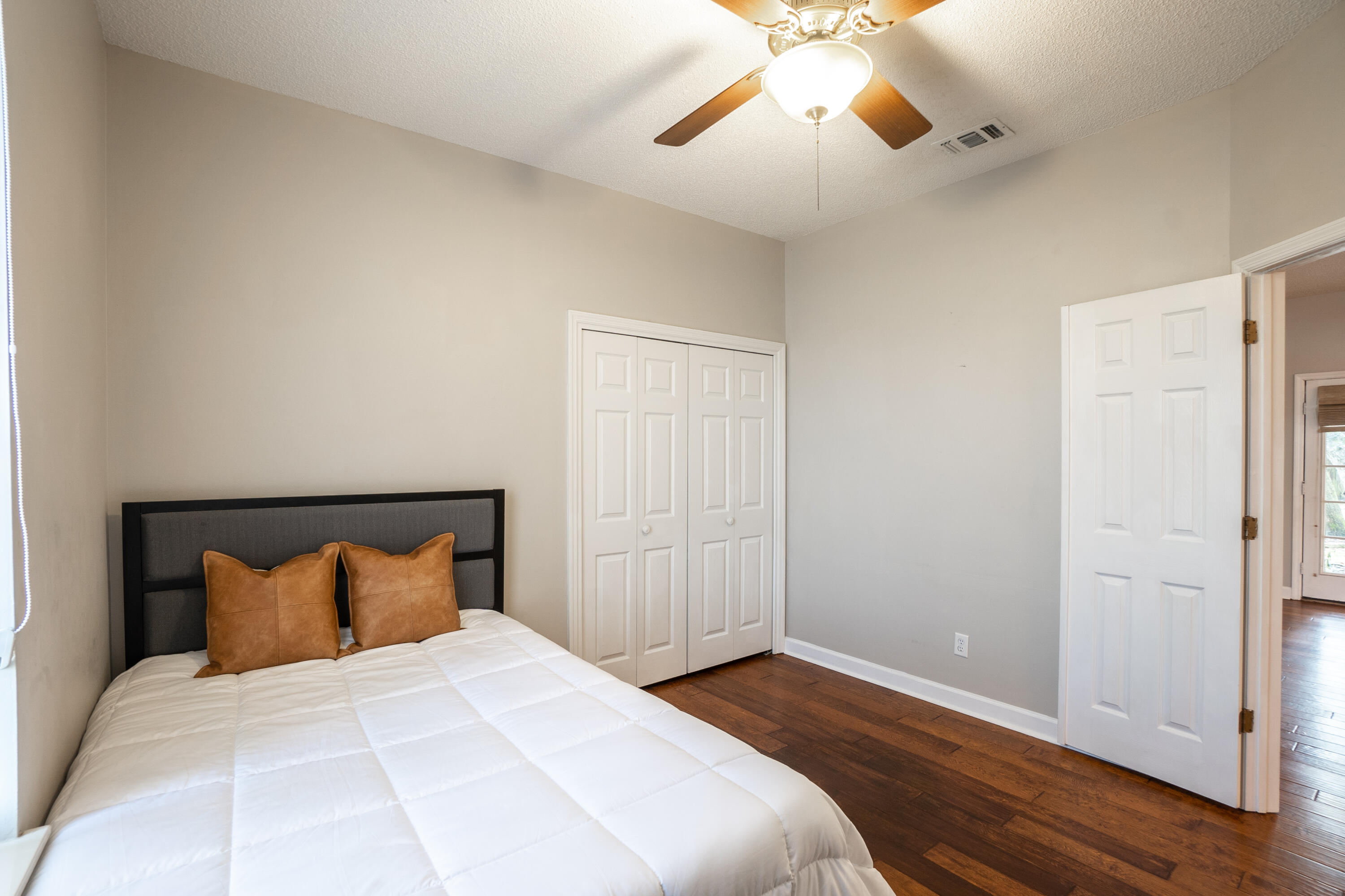 RIDGE WOOD MANOR - Residential