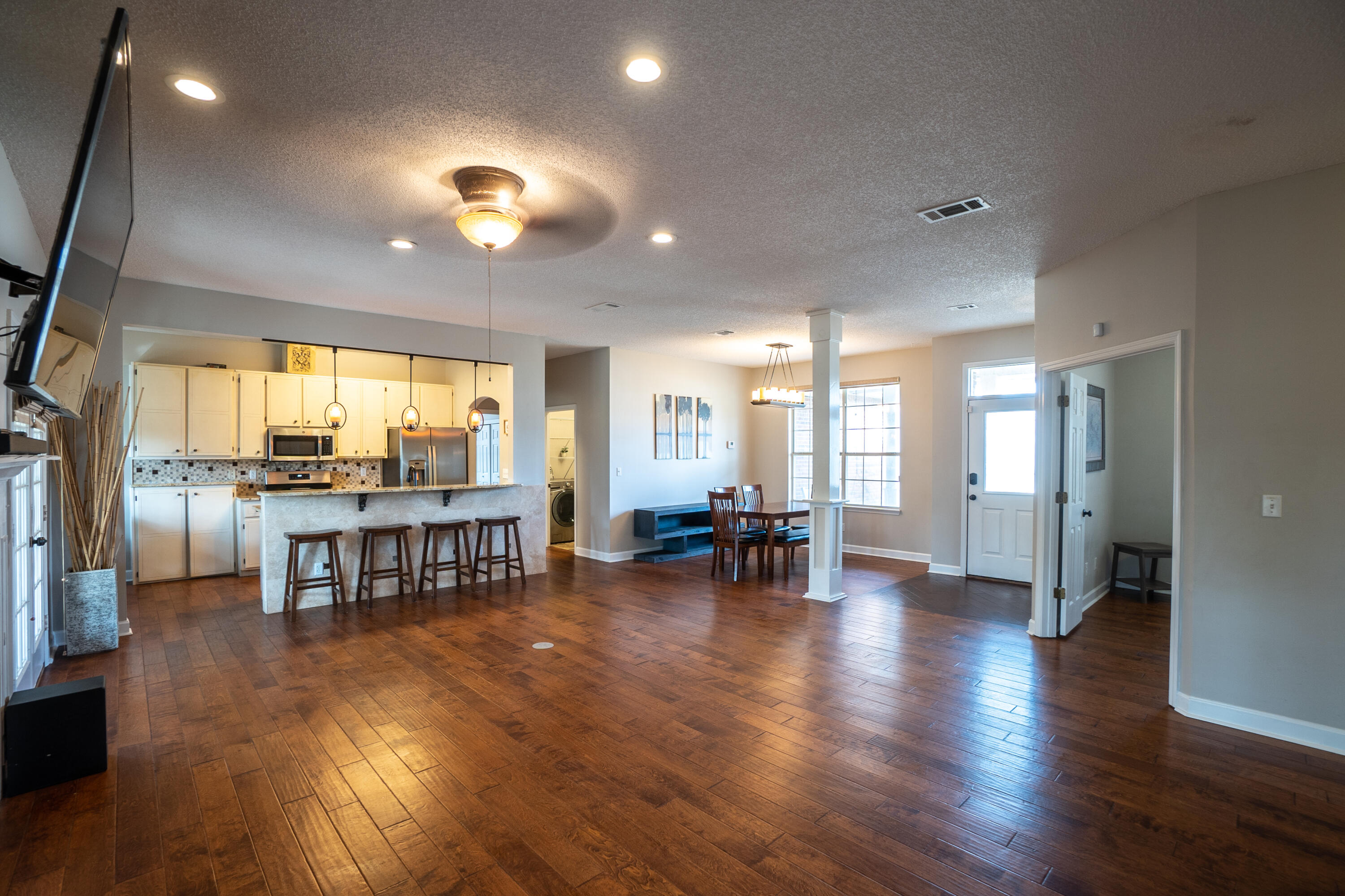 RIDGE WOOD MANOR - Residential