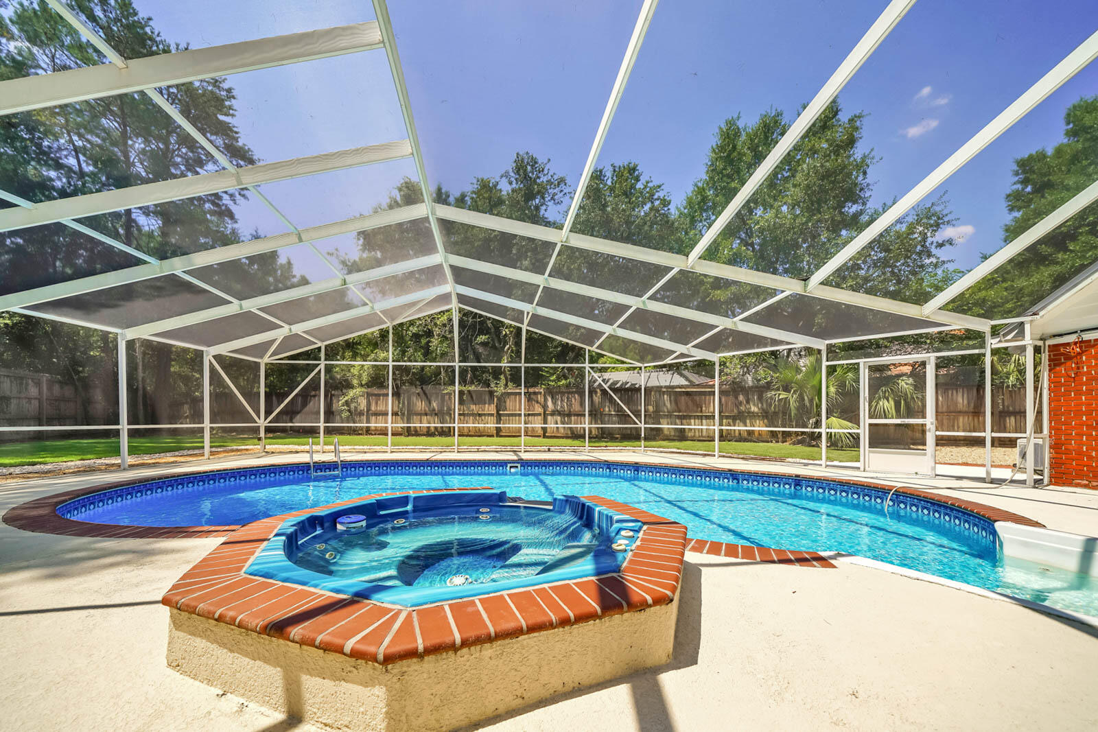 ROCKY BAYOU ESTATES 01 - Residential