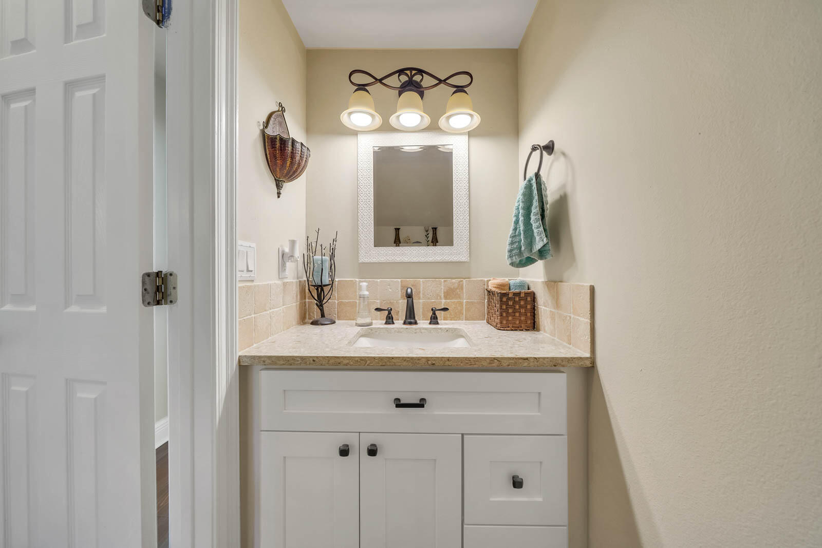 ROCKY BAYOU ESTATES 01 - Residential