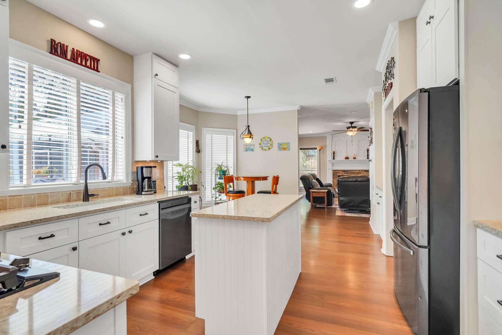 ROCKY BAYOU ESTATES 01 - Residential