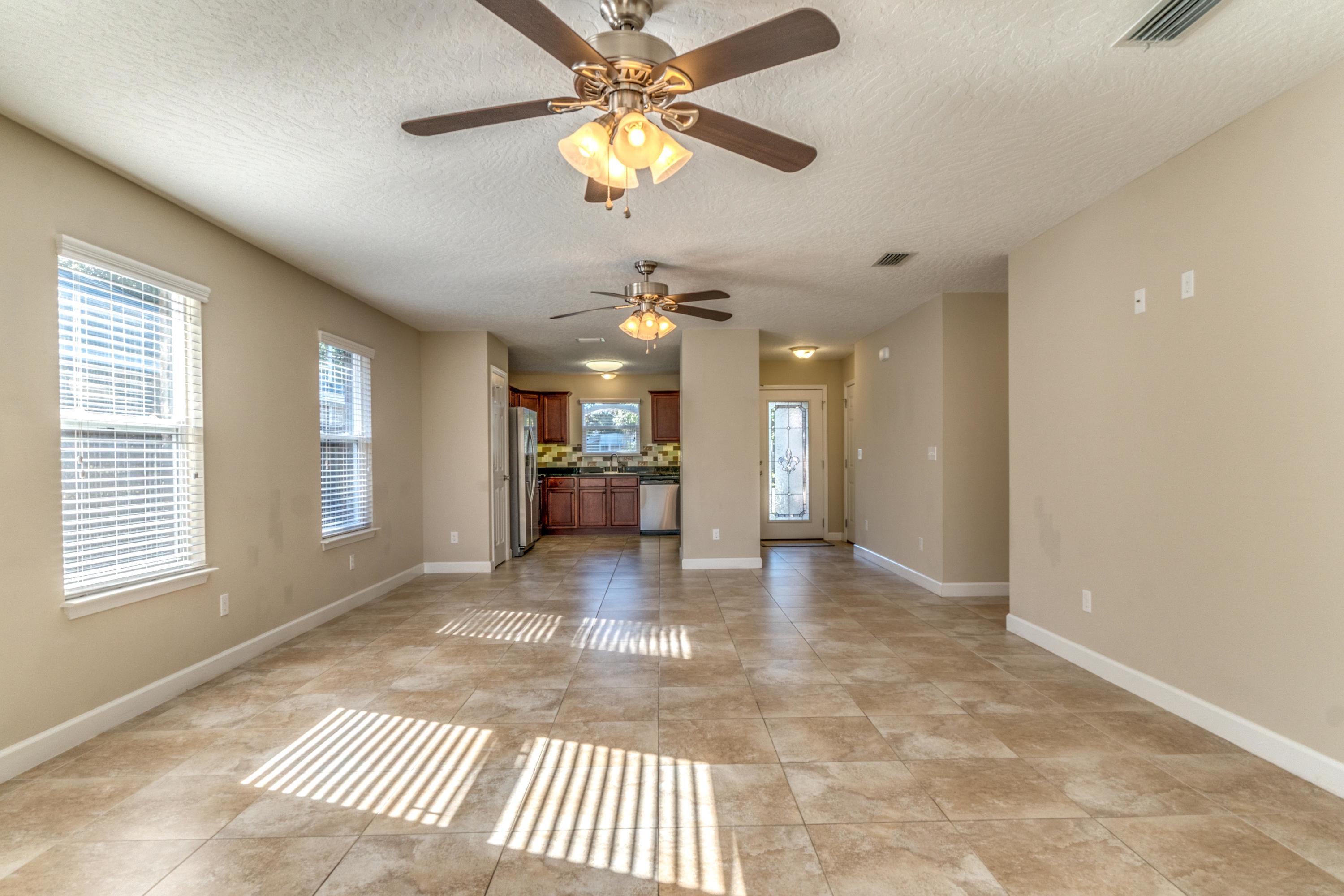 OAK BREEZE - Residential