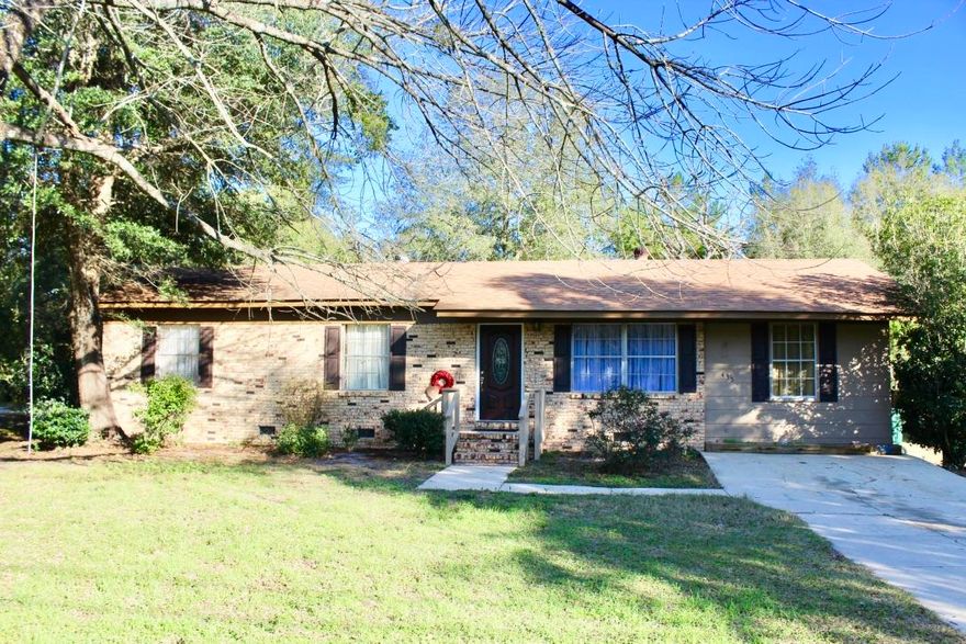 LIKE NEW CONDITION!!!!! This home is a total remodel with AWESOME upgrades. Remodel just completed. Kitchen upgrades include oak cabinets, granite counter tops , breakfast bar, stainless steel sink with Delta lifetime faucet. Brand new stainless steel Frigidaire appliances including ceramic top range, side by side refrigerator with ice & water in door, microwave and dishwasher. Also included is the new high end General Electric washer & dryer! New flooring includes Stainmaster carpet with deluxe padding in living room, family room and all three bedrooms. Traffic master flooring installed in kitchen, Florida room & two bathrooms. Water proof planking in foyer and living room. New A/C in 2016 with upgrades in 2018. New roof in 2016. Plus almost 1 acre of land! Move in Ready!