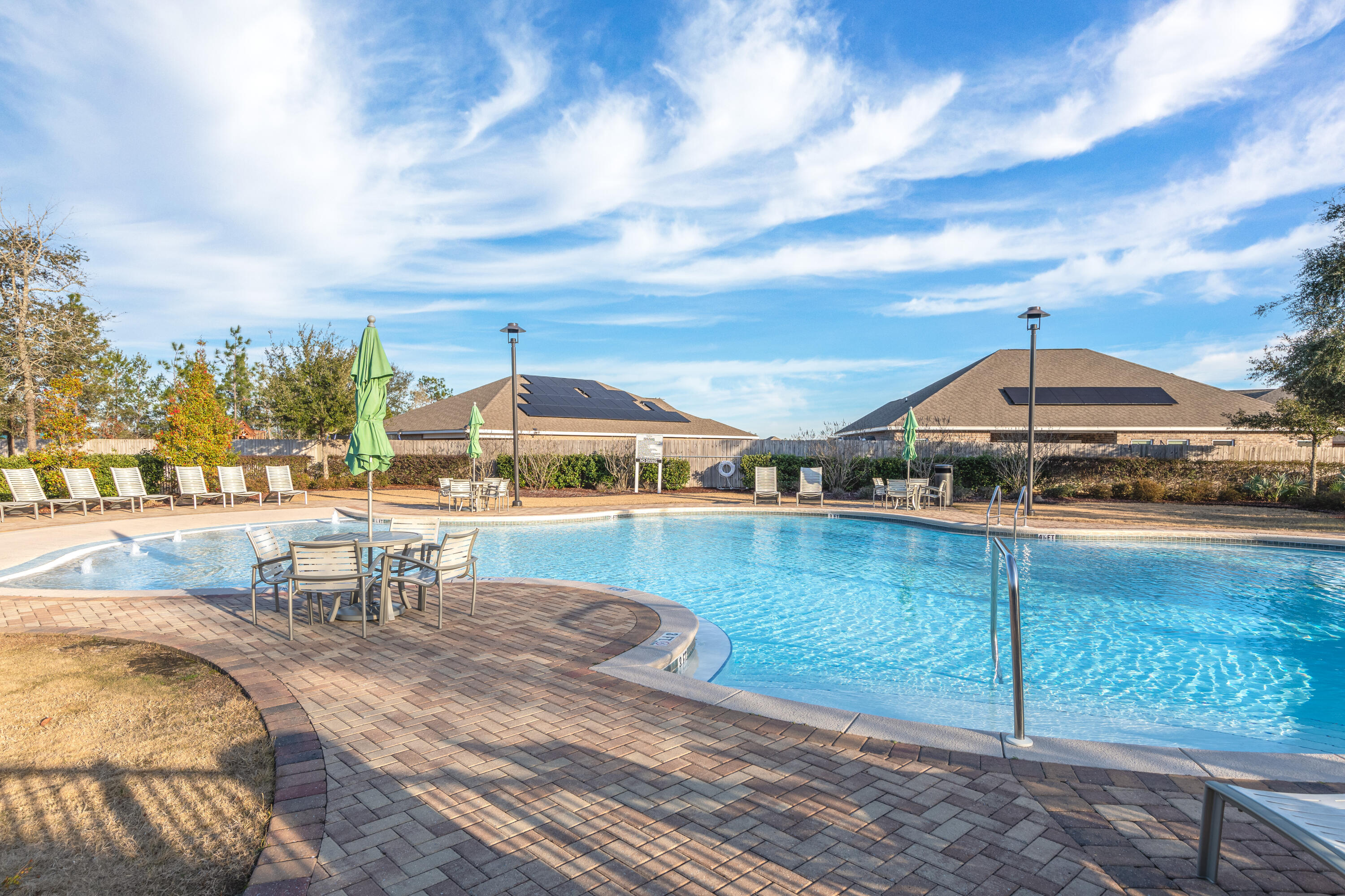 REDSTONE COMMONS - Residential