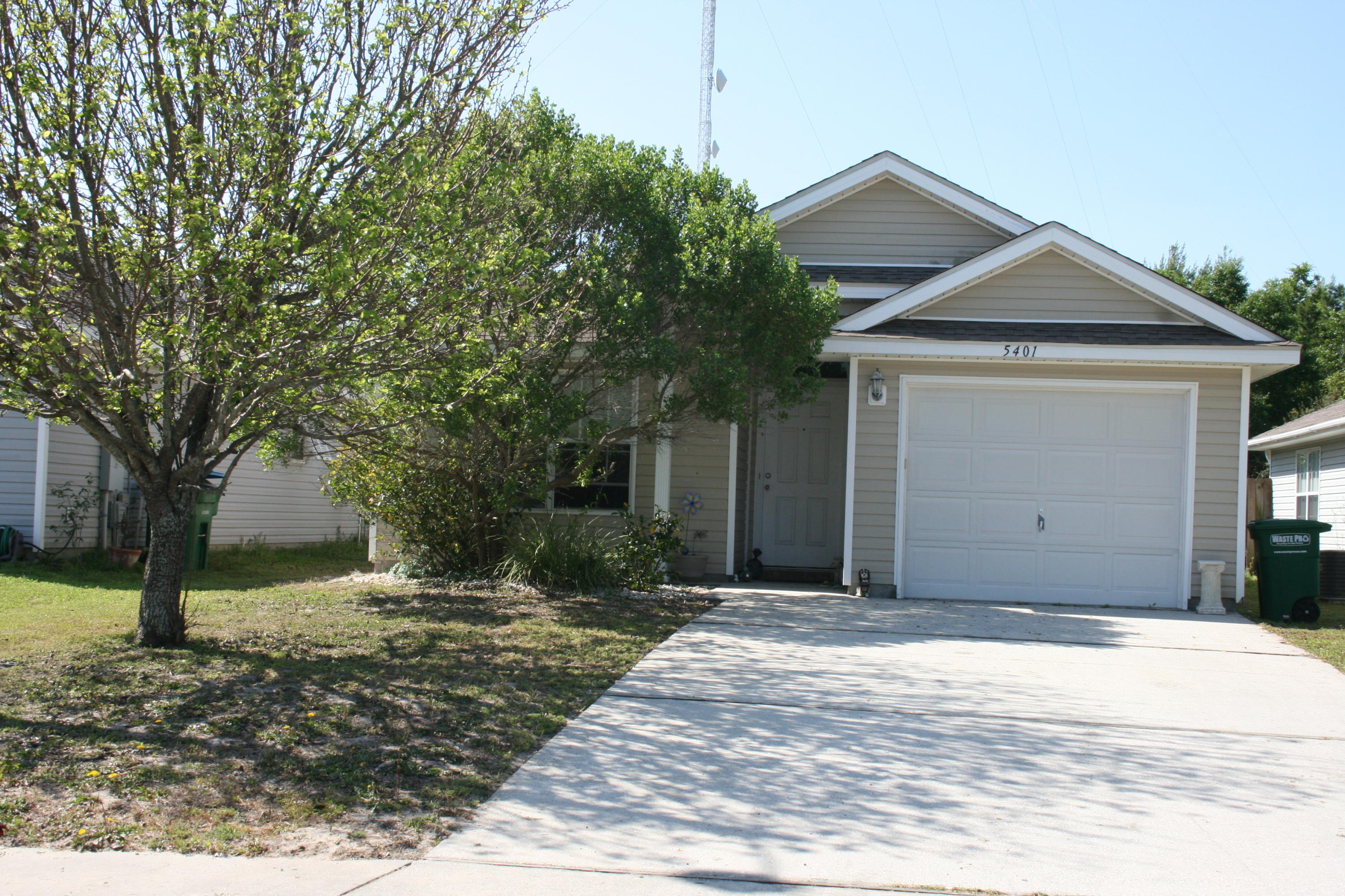 SHADOW LAKES - Residential