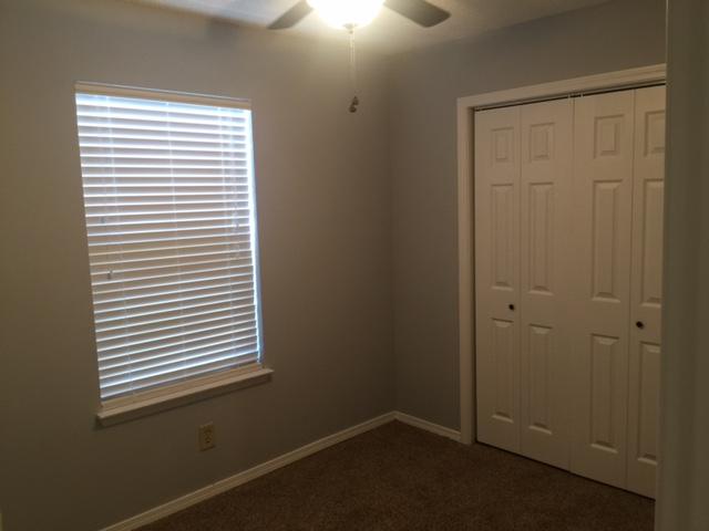 YORKTOWN AT WILLOW BEND - Residential Lease