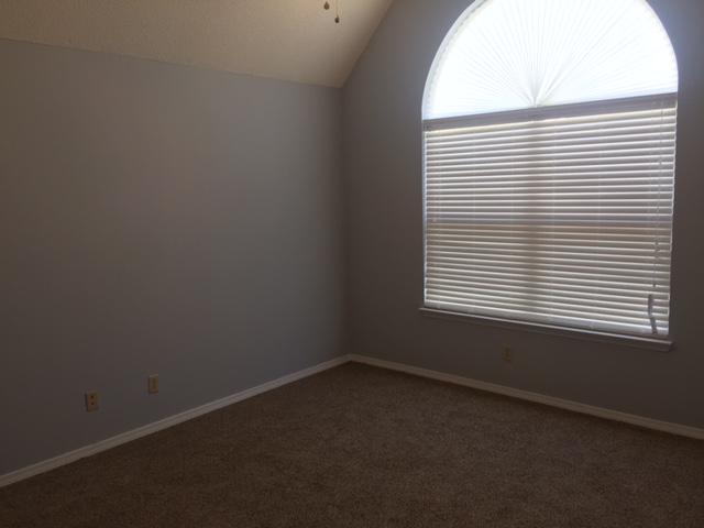 YORKTOWN AT WILLOW BEND - Residential Lease