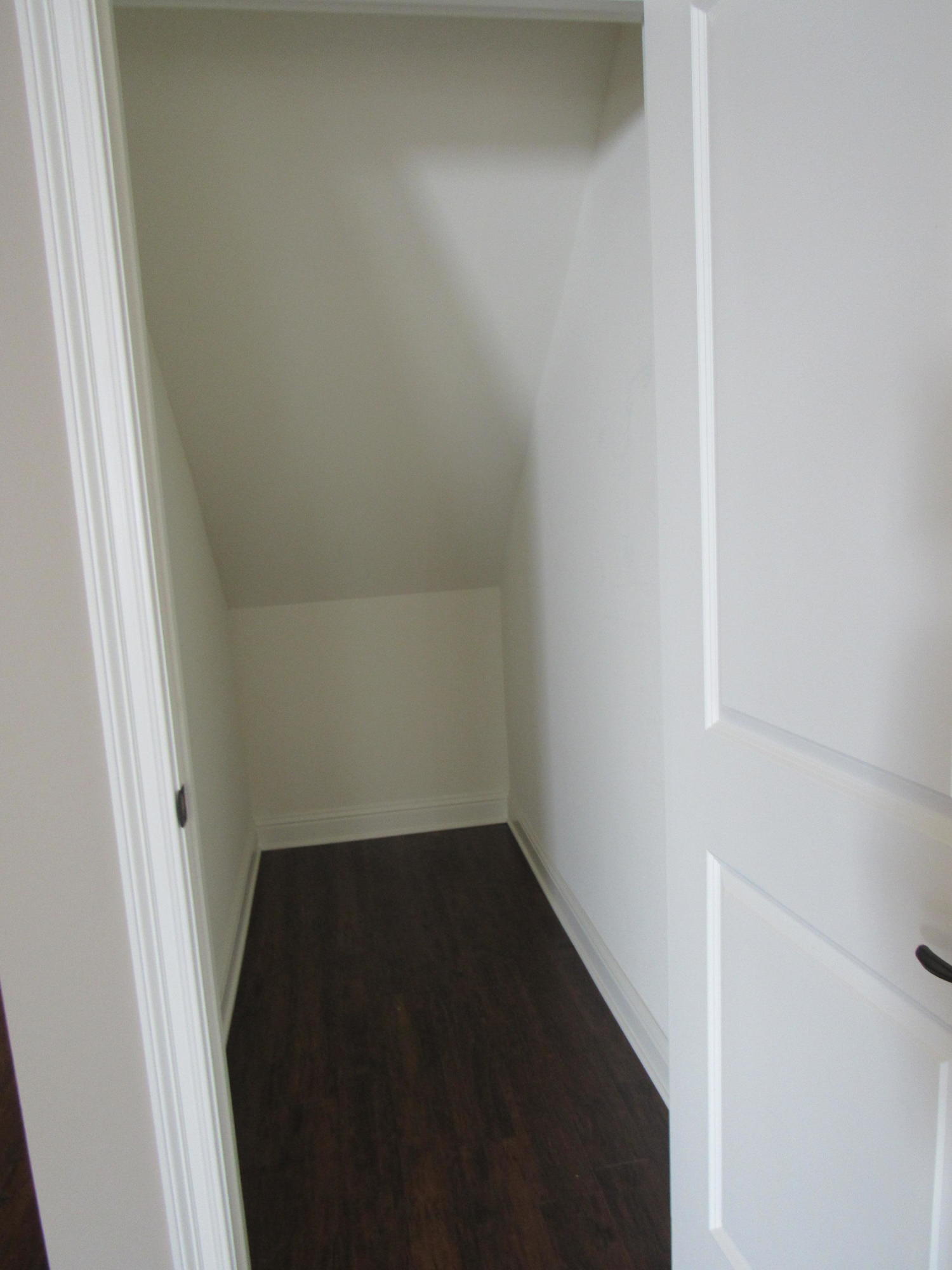 HAWK'S LANDING - Residential